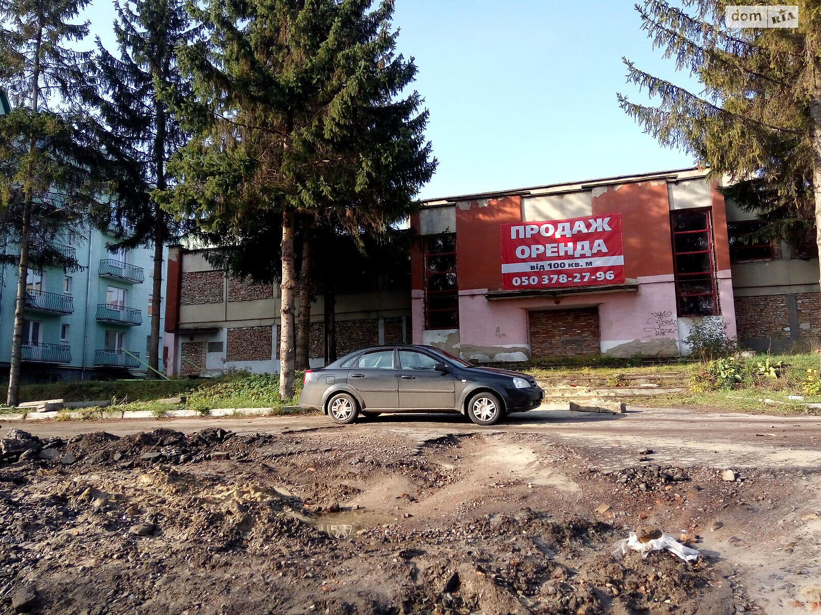Коммерческое помещение в Золочеве, ул. Кармелюка 12, цена аренды: 100 000 грн за объект фото 1 Коммерческое помещение в Золочеве, ул. Кармелюка 12, цена аренды: 100 000 грн за объект фото 1