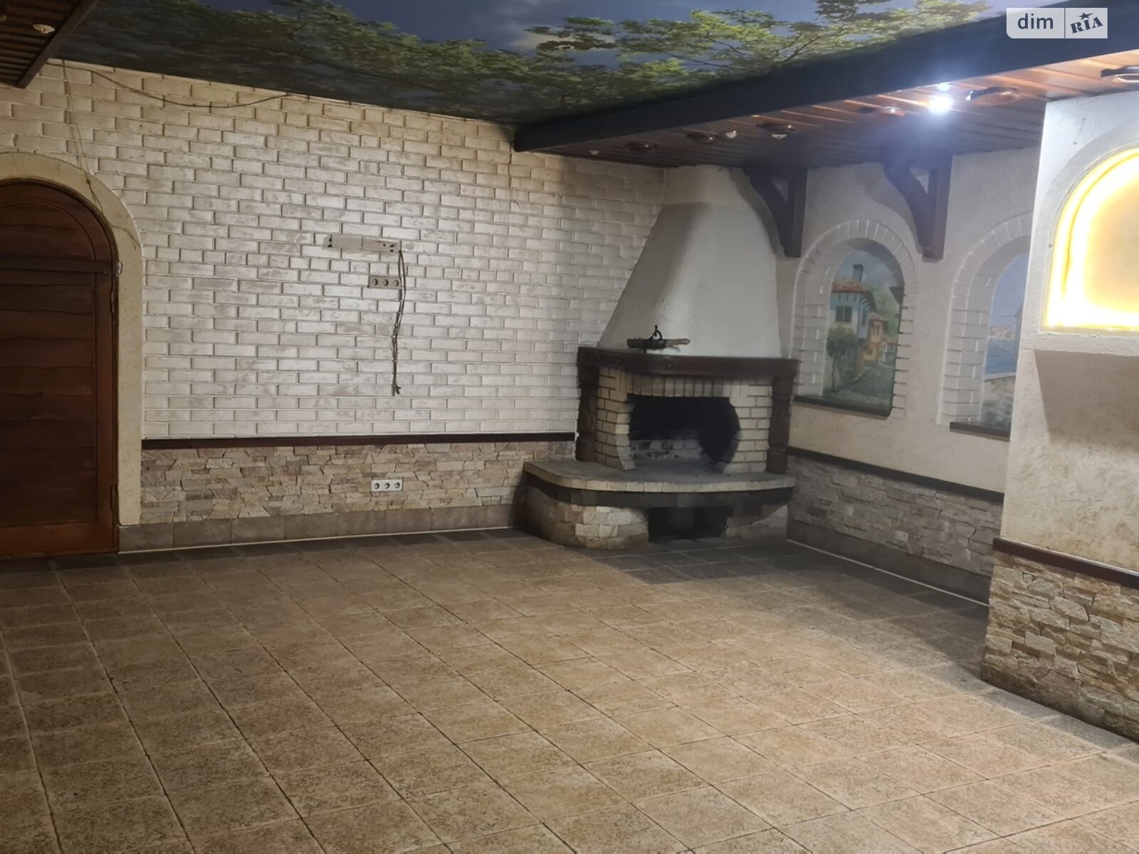 Комерційне приміщення в Рованцях, Тополева 40, ціна оренди: 150 000 грн за об’єкт фото 1 Комерційне приміщення в Рованцях, Тополева 40, ціна оренди: 150 000 грн за об’єкт фото 1