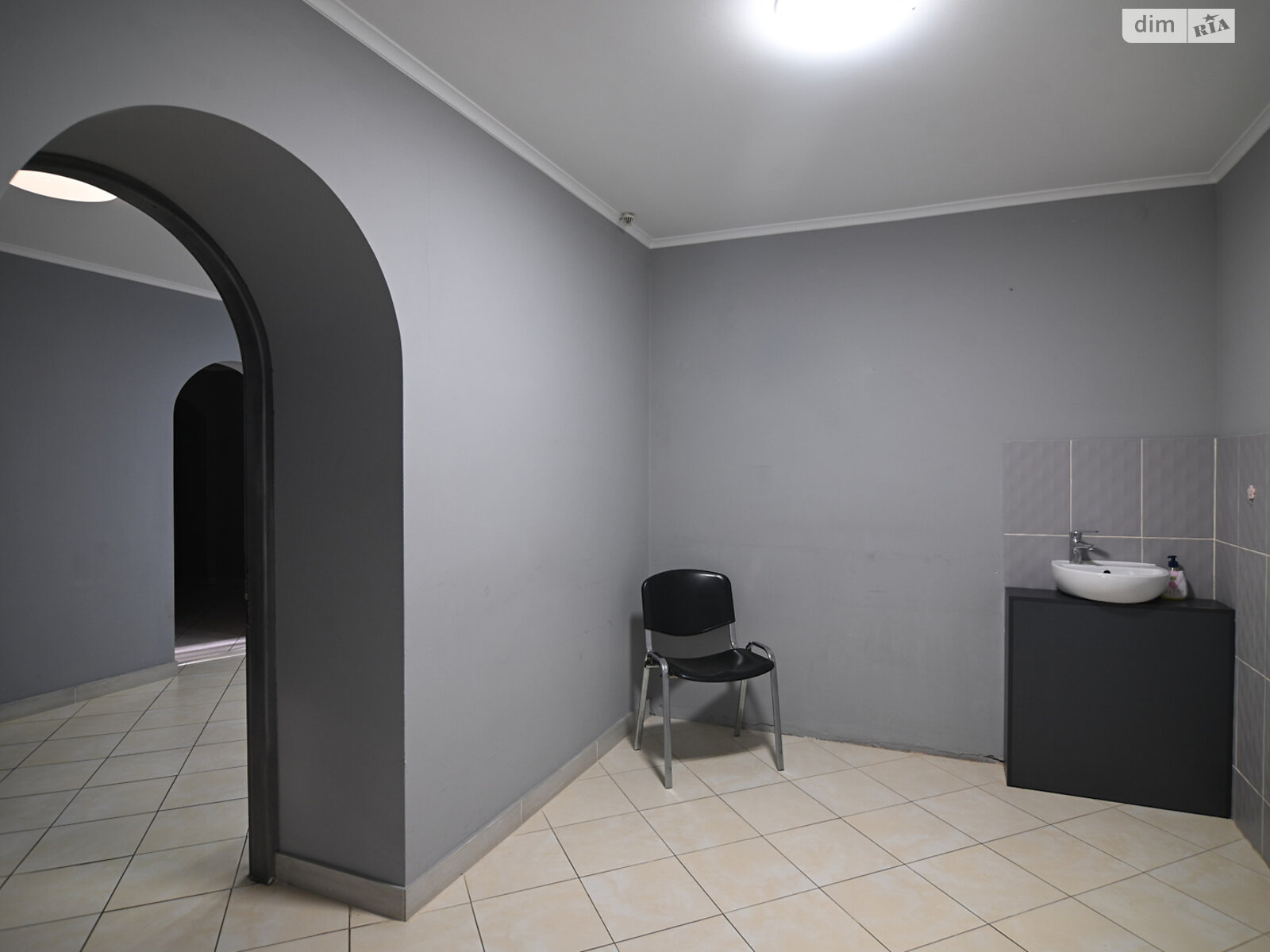 Комерційне приміщення в Рівному, здам в оренду по Степана Бандери вулиця 65, район 12-школа, ціна: 50 000 грн за об’єкт фото 1 Комерційне приміщення в Рівному, здам в оренду по Степана Бандери вулиця 65, район 12-школа, ціна: 50 000 грн за об’єкт фото 1