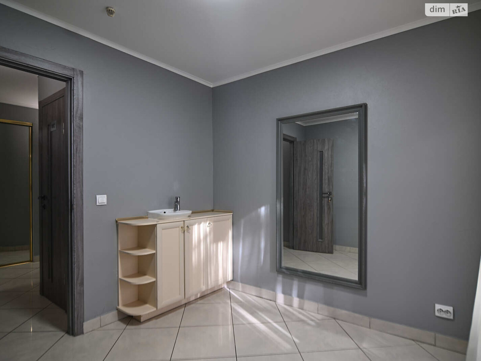 Комерційне приміщення в Рівному, здам в оренду по Степана Бандери вулиця 65, район 12-школа, ціна: 50 000 грн за об’єкт фото 1 Комерційне приміщення в Рівному, здам в оренду по Степана Бандери вулиця 65, район 12-школа, ціна: 50 000 грн за об’єкт фото 1