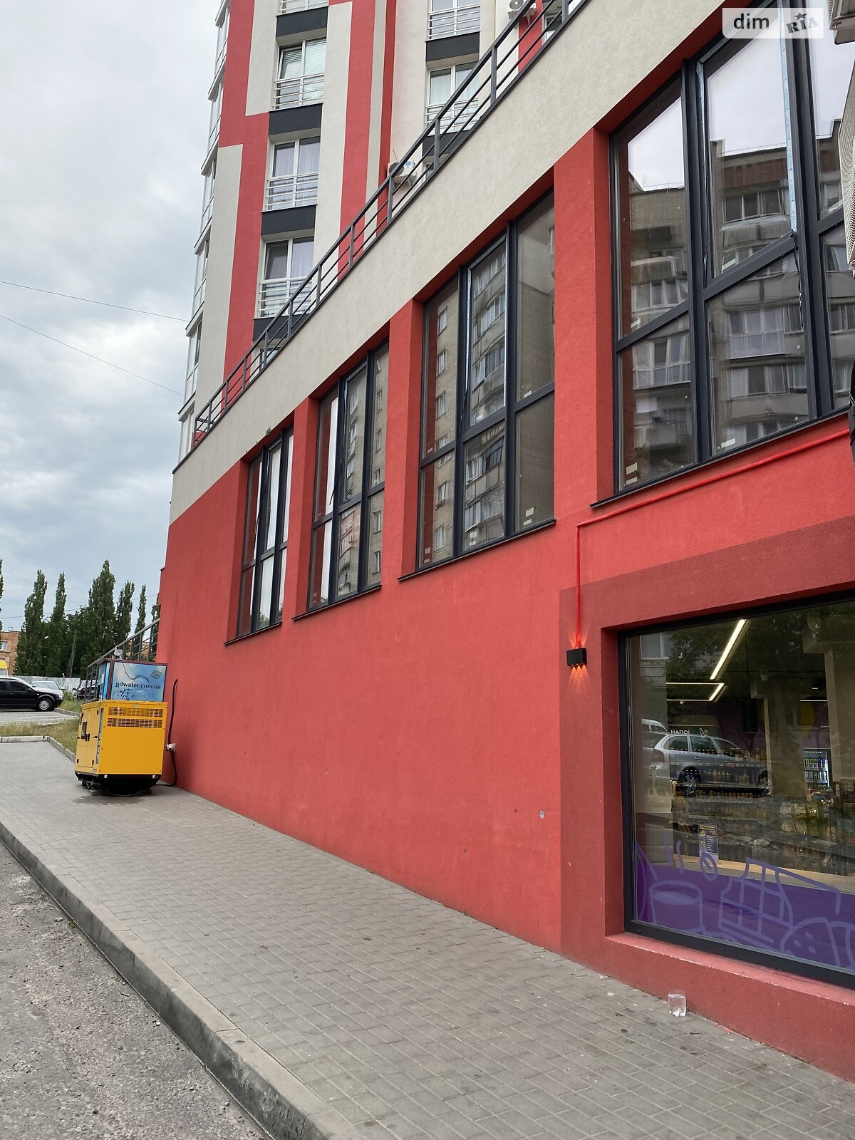 Коммерческое помещение в Ровно, сдам в аренду по Королева улица 23Б, район Авторынок, цена: 350 000 грн за объект фото 1 Коммерческое помещение в Ровно, сдам в аренду по Королева улица 23Б, район Авторынок, цена: 350 000 грн за объект фото 1