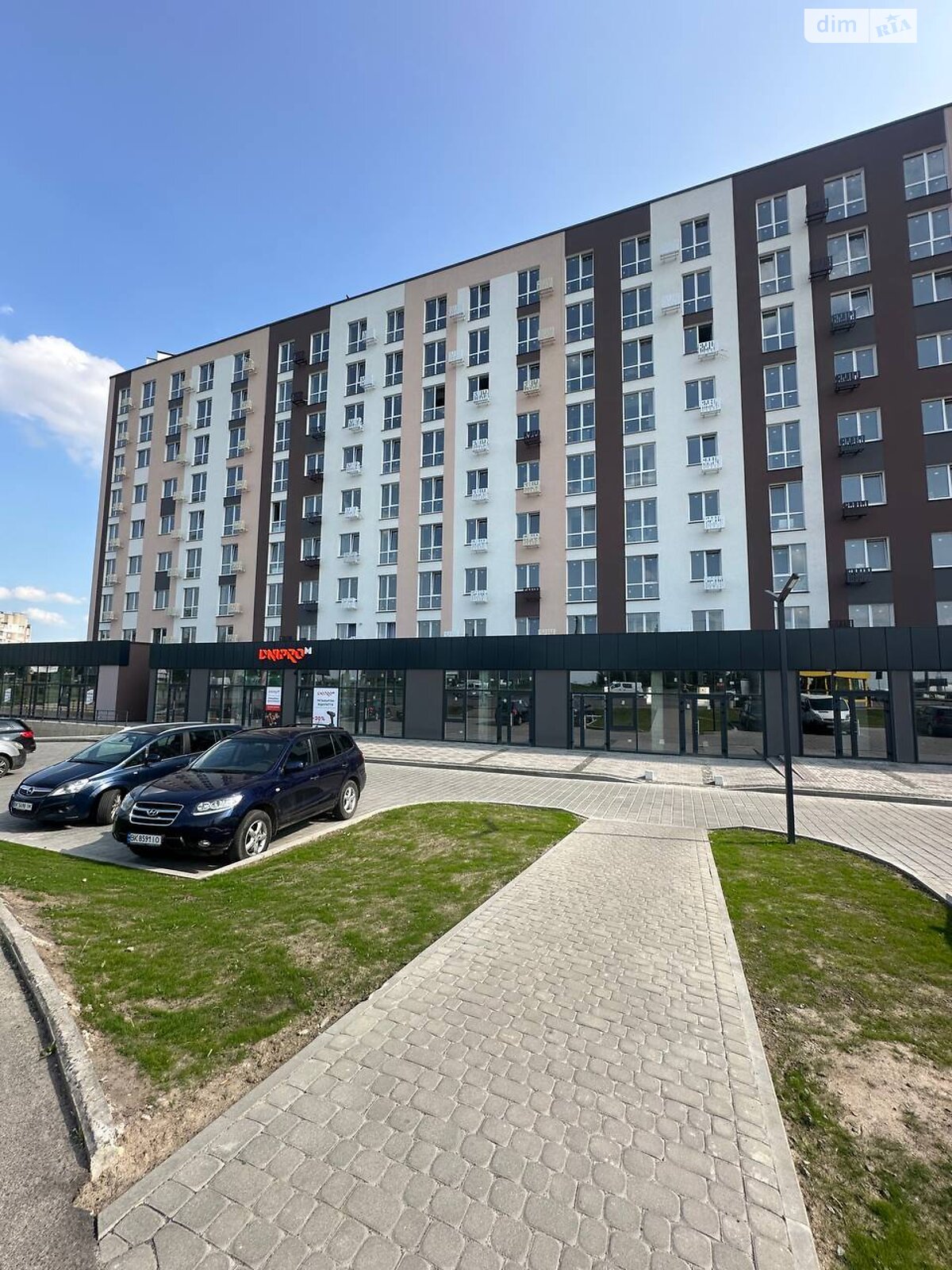Коммерческое помещение в Ровно, сдам в аренду по Соборная улица 289, район Авторынок, цена: 36 500 грн за объект фото 1 Коммерческое помещение в Ровно, сдам в аренду по Соборная улица 289, район Авторынок, цена: 36 500 грн за объект фото 1
