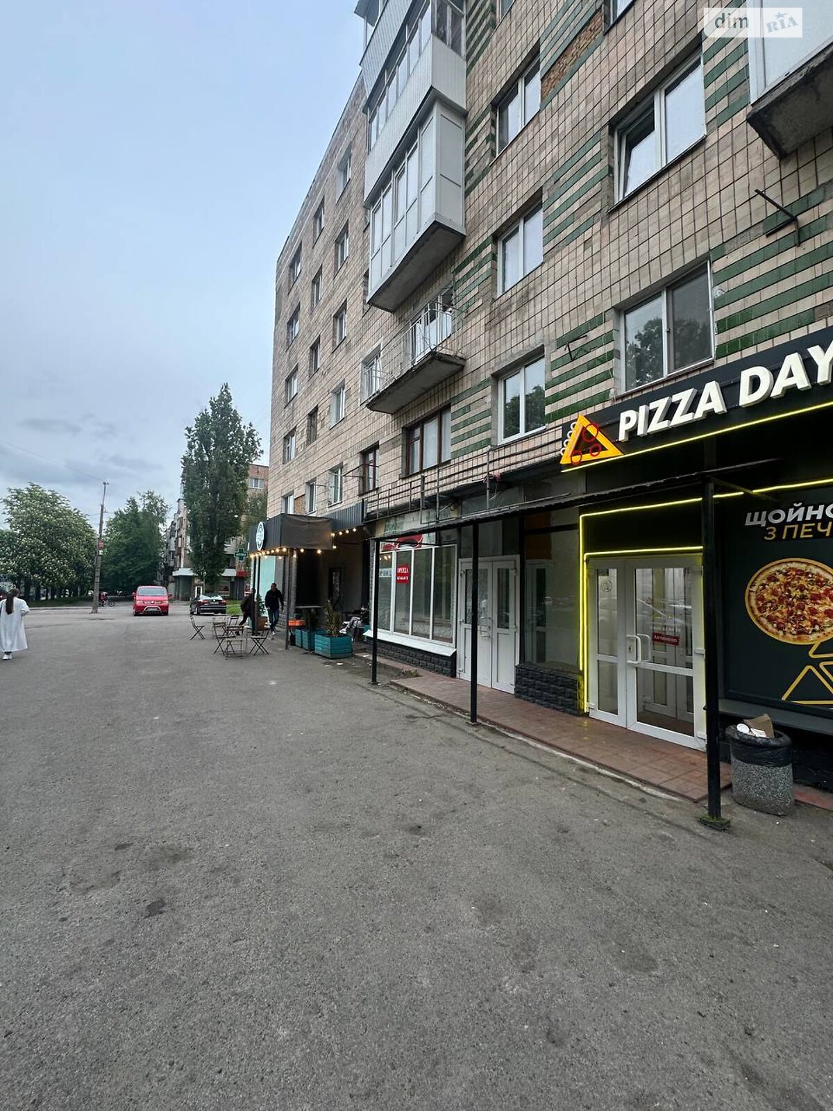 Коммерческое помещение в Ровно, сдам в аренду по Генерала Безручка проспект 12, район Дозорцева, цена: 40 000 грн за объект фото 1 Коммерческое помещение в Ровно, сдам в аренду по Генерала Безручка проспект 12, район Дозорцева, цена: 40 000 грн за объект фото 1
