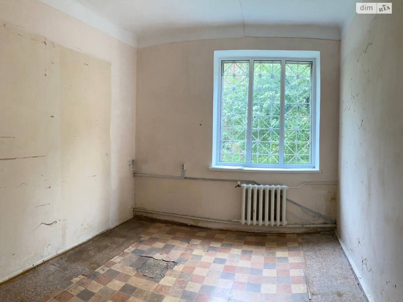 Комерційне приміщення в Рівному, Хмельницького Богдана бульвар, ціна оренди: 52 625 грн за об’єкт фото 1