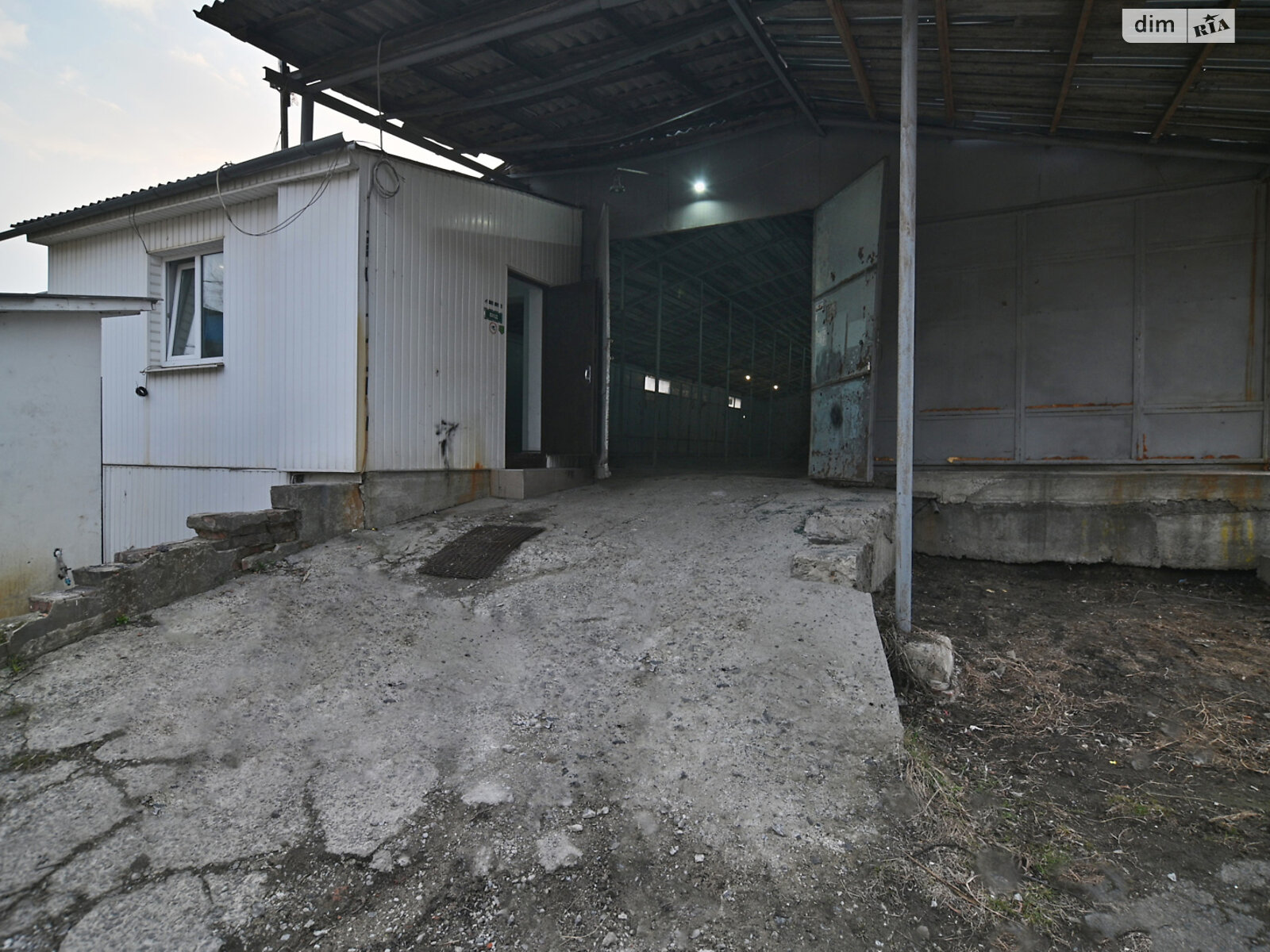 Комерційне приміщення в Рівному, здам в оренду по Дворецький провулок 123А, район Пивзавод, ціна: 18 500 грн за об’єкт фото 1 Комерційне приміщення в Рівному, здам в оренду по Дворецький провулок 123А, район Пивзавод, ціна: 18 500 грн за об’єкт фото 1