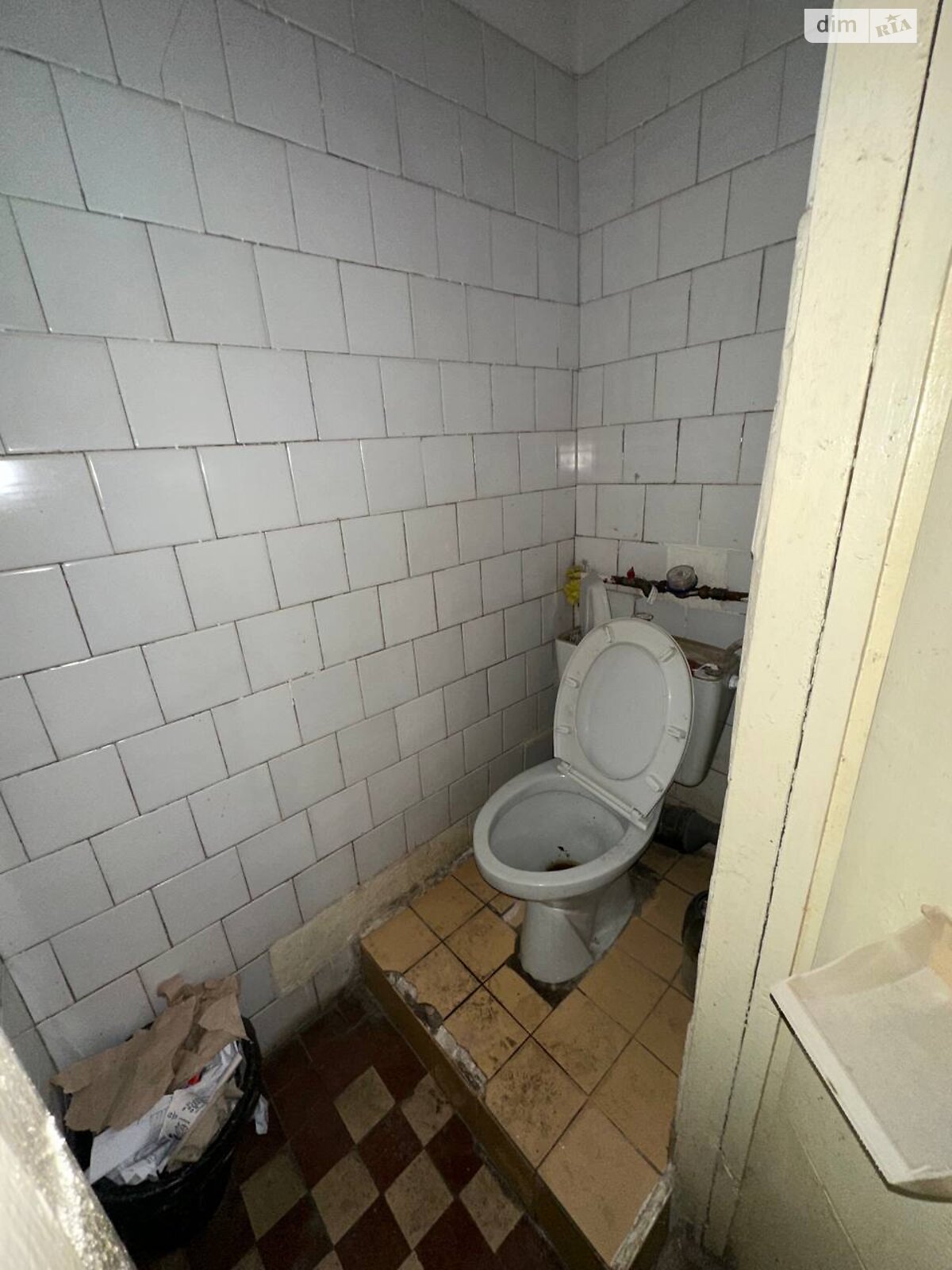 Комерційне приміщення в Рівному, здам в оренду по Київська вулиця 17, район Політон, ціна: 55 000 грн за об’єкт фото 1