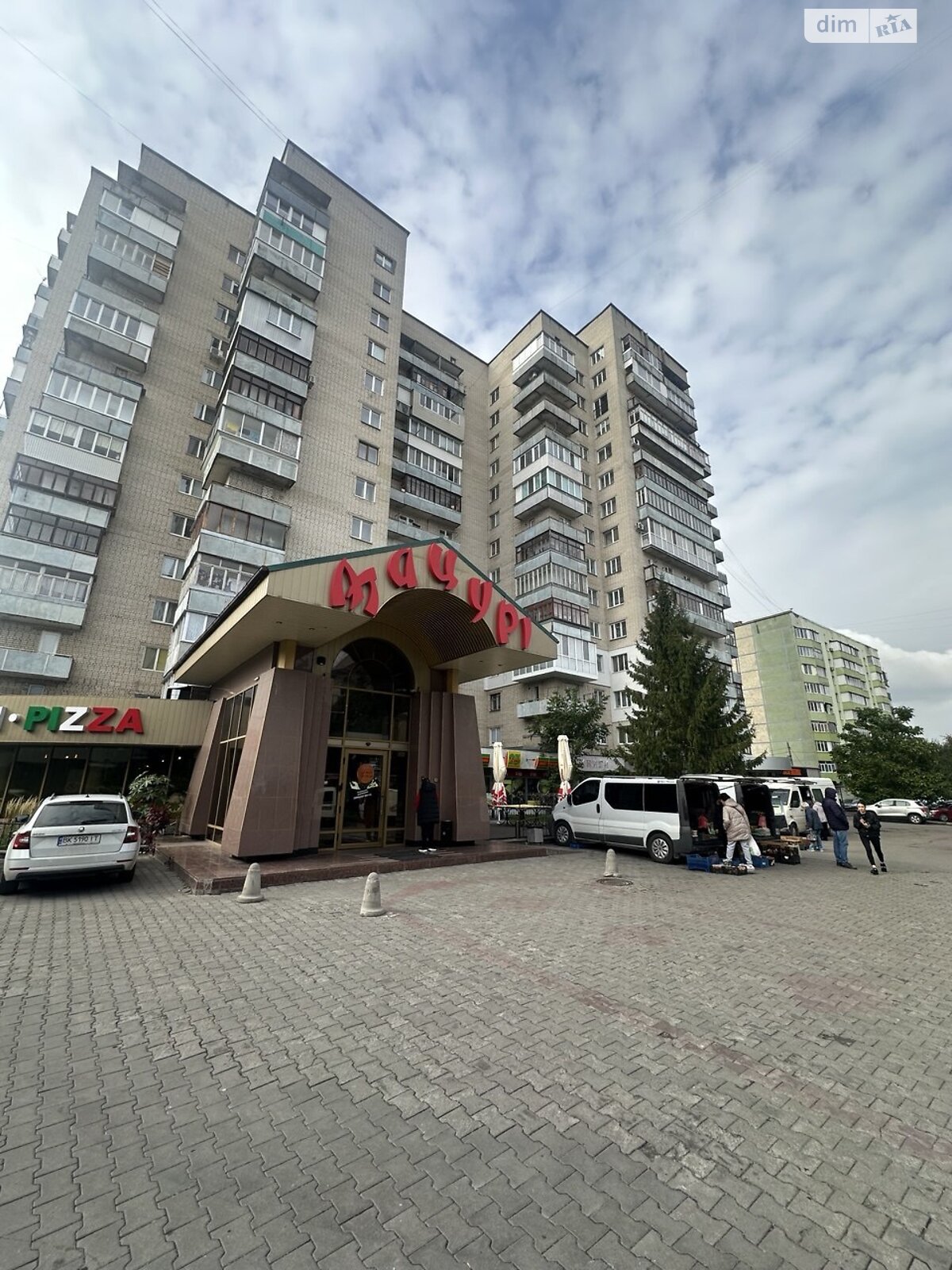 Комерційне приміщення в Рівному, здам в оренду по Київська вулиця 17, район Політон, ціна: 55 000 грн за об’єкт фото 1