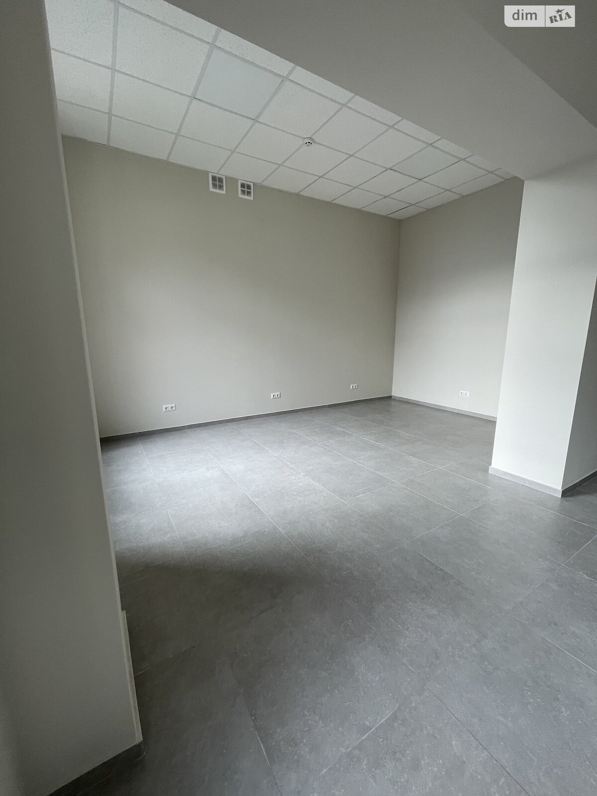 Коммерческое помещение в Ровно, сдам в аренду по Студенческая улица 24, район Счастливое, цена: 26 757 грн за объект фото 1