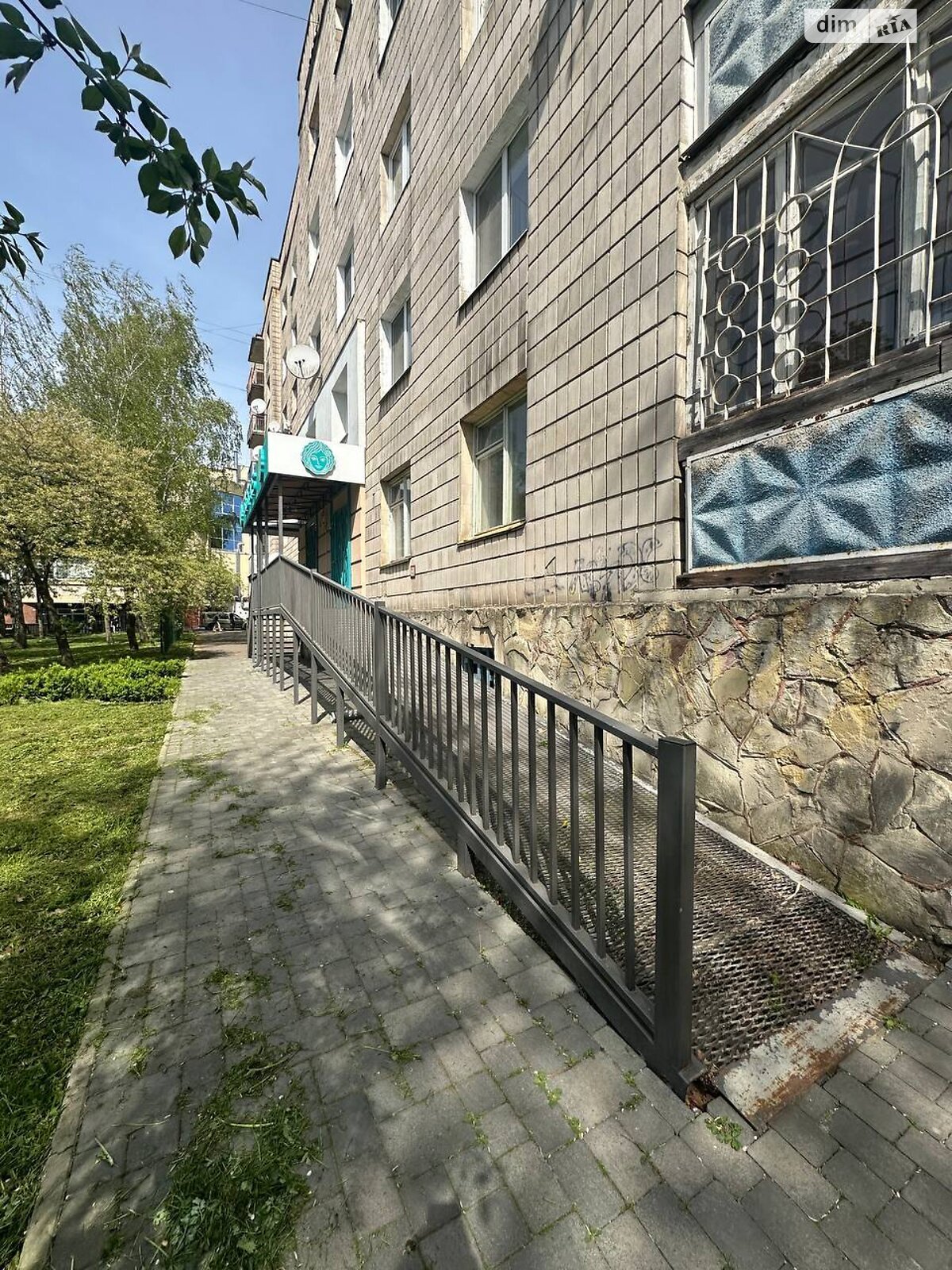 Коммерческое помещение в Ровно, сдам в аренду по Александра Борисенко (Короленко) улица 3, район Центр, цена: 39 000 грн за объект фото 1 Коммерческое помещение в Ровно, сдам в аренду по Александра Борисенко (Короленко) улица 3, район Центр, цена: 39 000 грн за объект фото 1