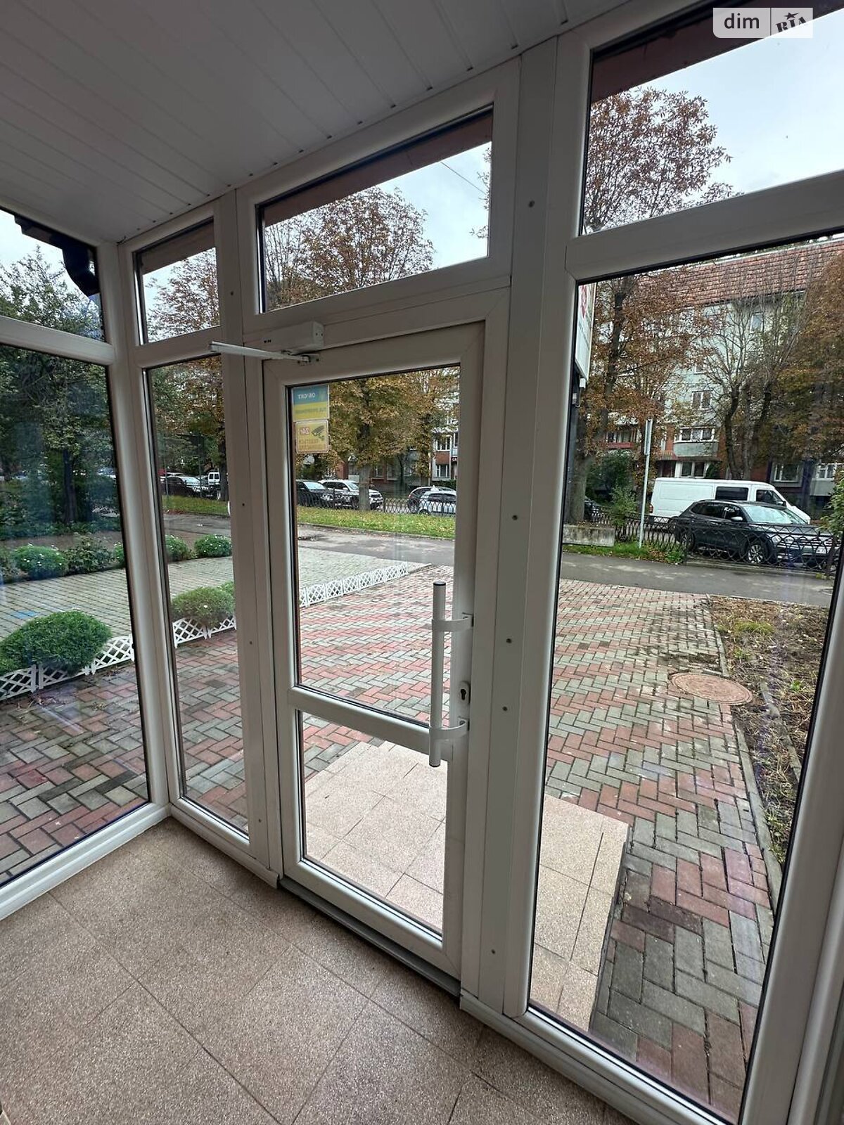 Комерційне приміщення в Рівному, здам в оренду по Чорновола В’ячеслава вулиця 35, район Центр, ціна: 16 000 грн за об’єкт фото 1 Комерційне приміщення в Рівному, здам в оренду по Чорновола В’ячеслава вулиця 35, район Центр, ціна: 16 000 грн за об’єкт фото 1