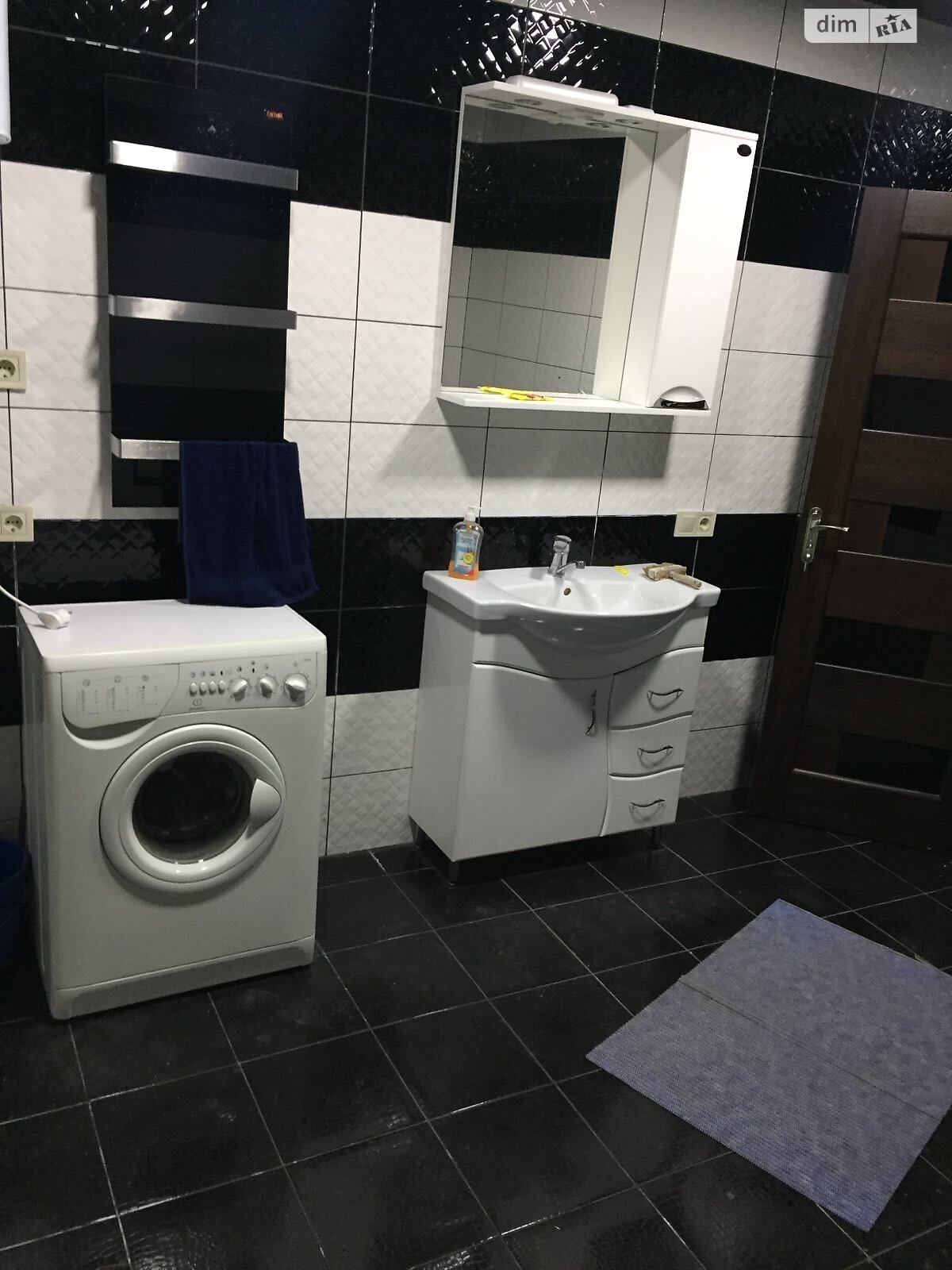 Комерційне приміщення в Рівному, здам в оренду по Драгоманова вулиця 32, район Центр, ціна: 60 000 грн за об’єкт фото 1 Комерційне приміщення в Рівному, здам в оренду по Драгоманова вулиця 32, район Центр, ціна: 60 000 грн за об’єкт фото 1