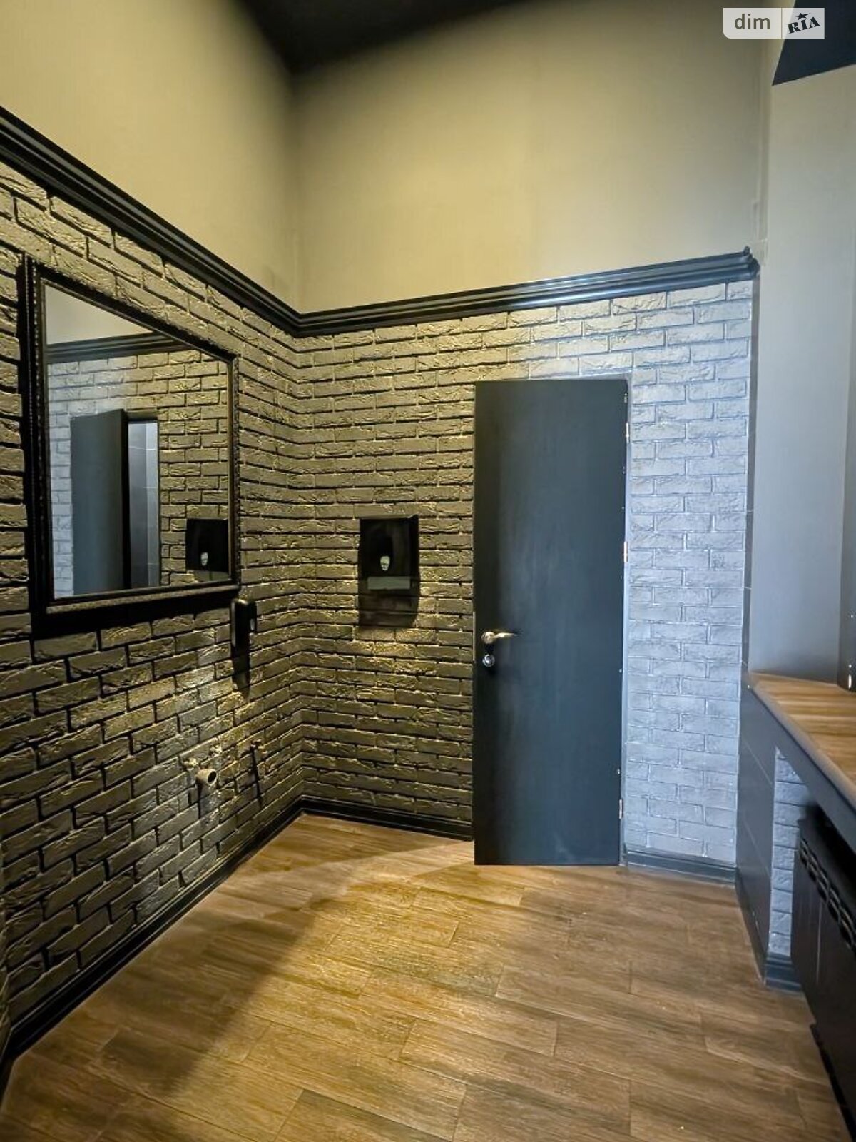 Коммерческое помещение в Ровно, сдам в аренду по Драгоманова улица 32, район Центр, цена: 41 550 грн за объект фото 1 Коммерческое помещение в Ровно, сдам в аренду по Драгоманова улица 32, район Центр, цена: 41 550 грн за объект фото 1