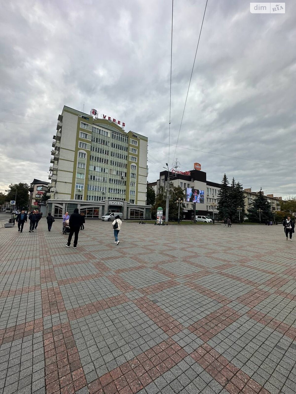 Комерційне приміщення в Рівному, здам в оренду по Незалежності майдан 3, район Центр, ціна: 64 500 грн за об’єкт фото 1 Комерційне приміщення в Рівному, здам в оренду по Незалежності майдан 3, район Центр, ціна: 64 500 грн за об’єкт фото 1