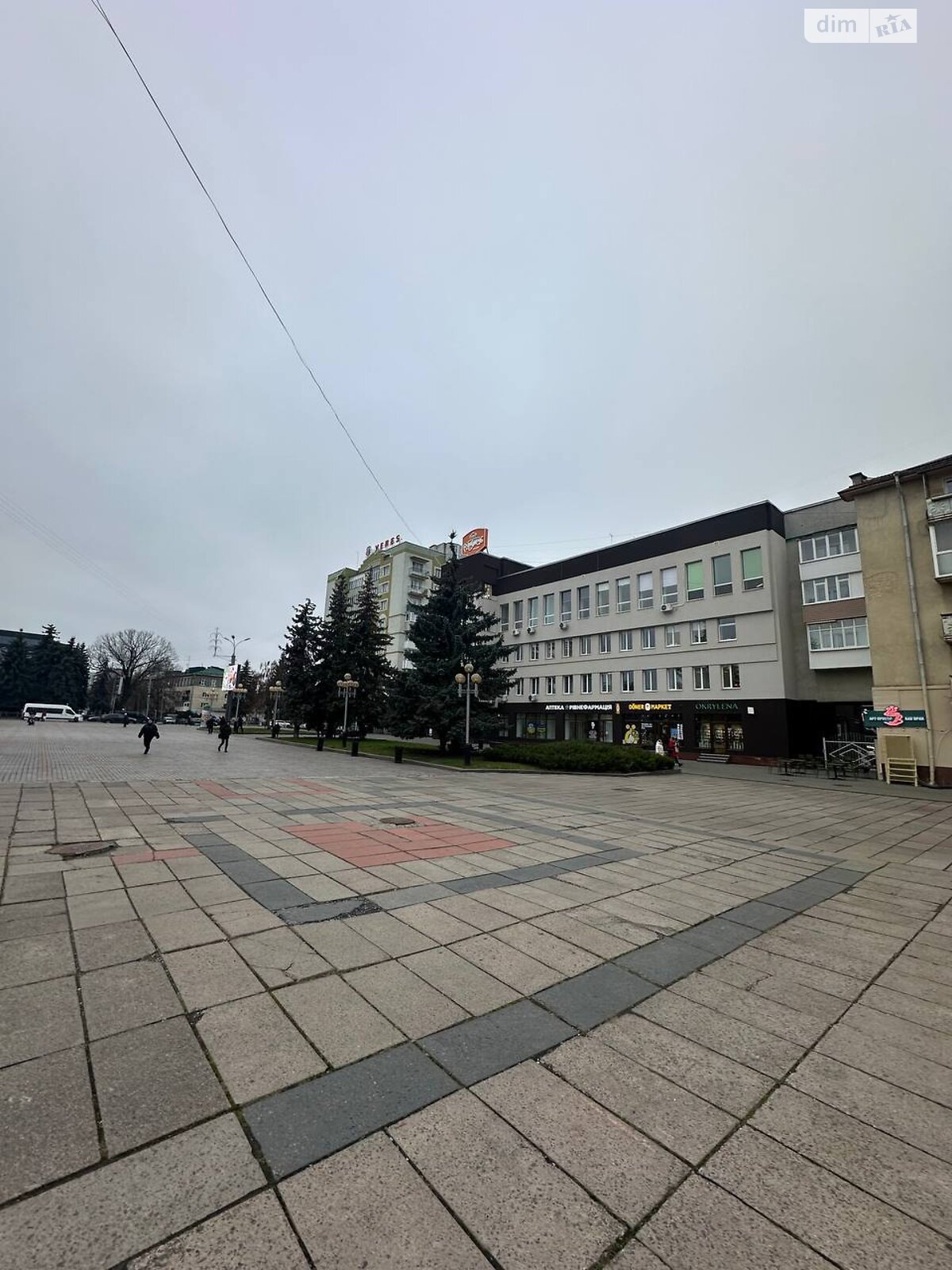 Комерційне приміщення в Рівному, здам в оренду по Незалежності майдан 3, район Центр, ціна: 64 500 грн за об’єкт фото 1 Комерційне приміщення в Рівному, здам в оренду по Незалежності майдан 3, район Центр, ціна: 64 500 грн за об’єкт фото 1