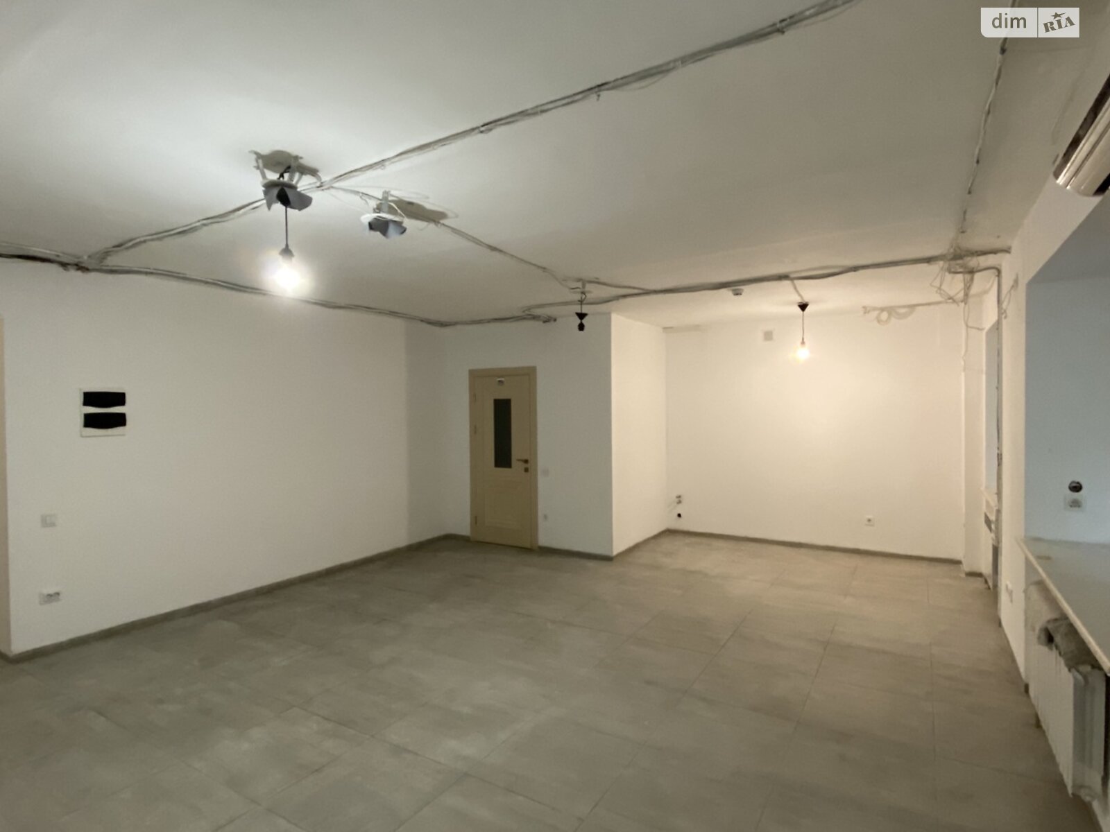 Комерційне приміщення в Рівному, здам в оренду по Петлюри Симона вулиця 40/17, район Центр, ціна: 23 000 грн за об’єкт фото 1 Комерційне приміщення в Рівному, здам в оренду по Петлюри Симона вулиця 40/17, район Центр, ціна: 23 000 грн за об’єкт фото 1