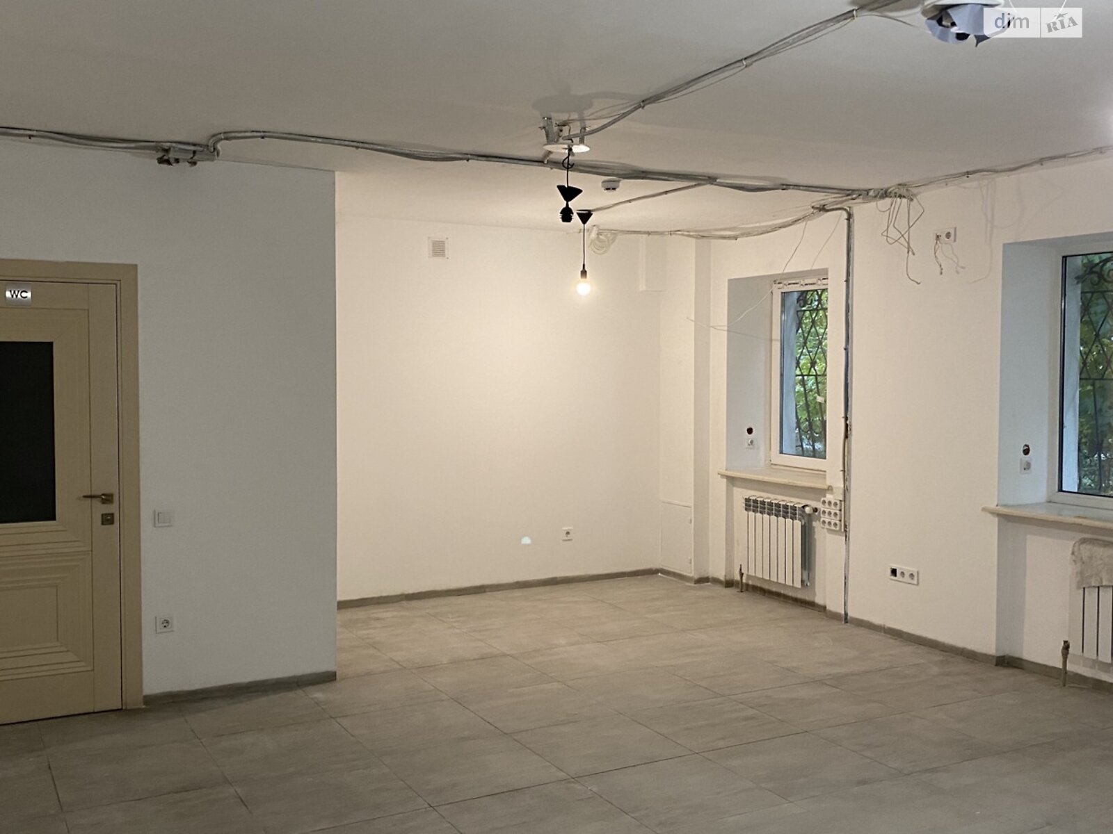 Комерційне приміщення в Рівному, здам в оренду по Петлюри Симона вулиця 40/17, район Центр, ціна: 23 000 грн за об’єкт фото 1 Комерційне приміщення в Рівному, здам в оренду по Петлюри Симона вулиця 40/17, район Центр, ціна: 23 000 грн за об’єкт фото 1