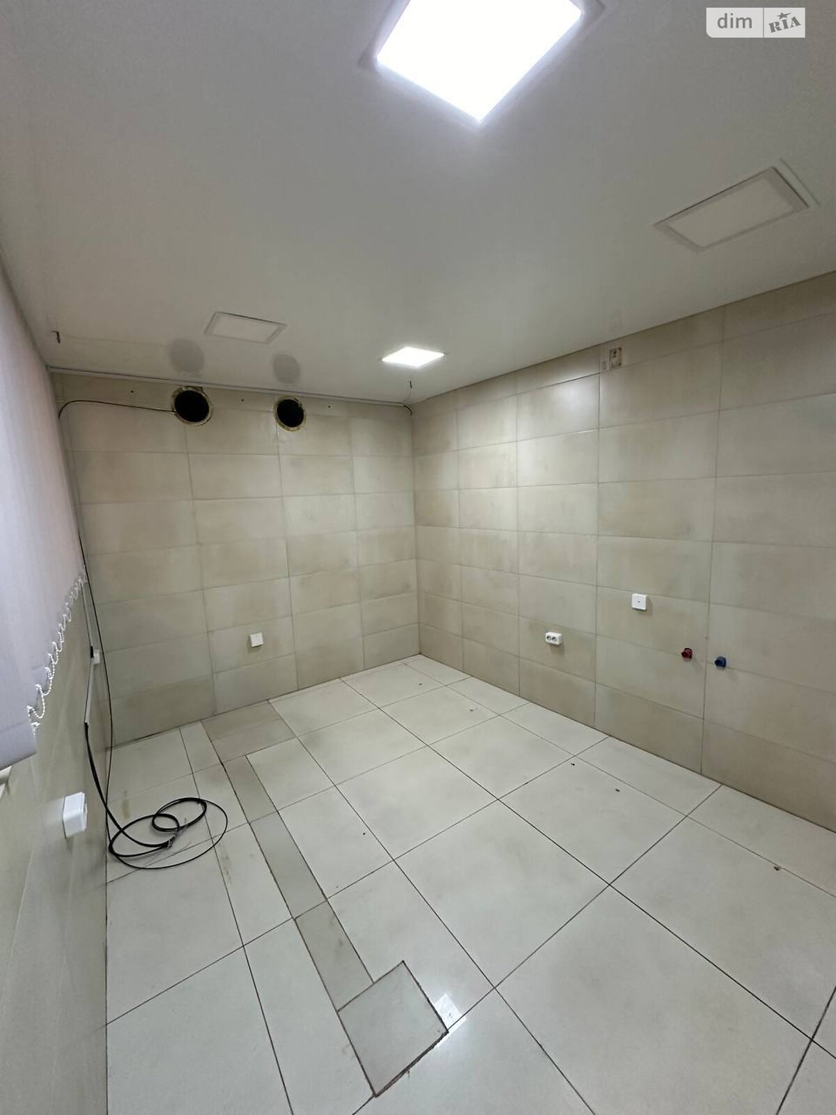 Комерційне приміщення в Рівному, здам в оренду по Шкільна вулиця 45, район Центр, ціна: 20 000 грн за об’єкт фото 1 Комерційне приміщення в Рівному, здам в оренду по Шкільна вулиця 45, район Центр, ціна: 20 000 грн за об’єкт фото 1