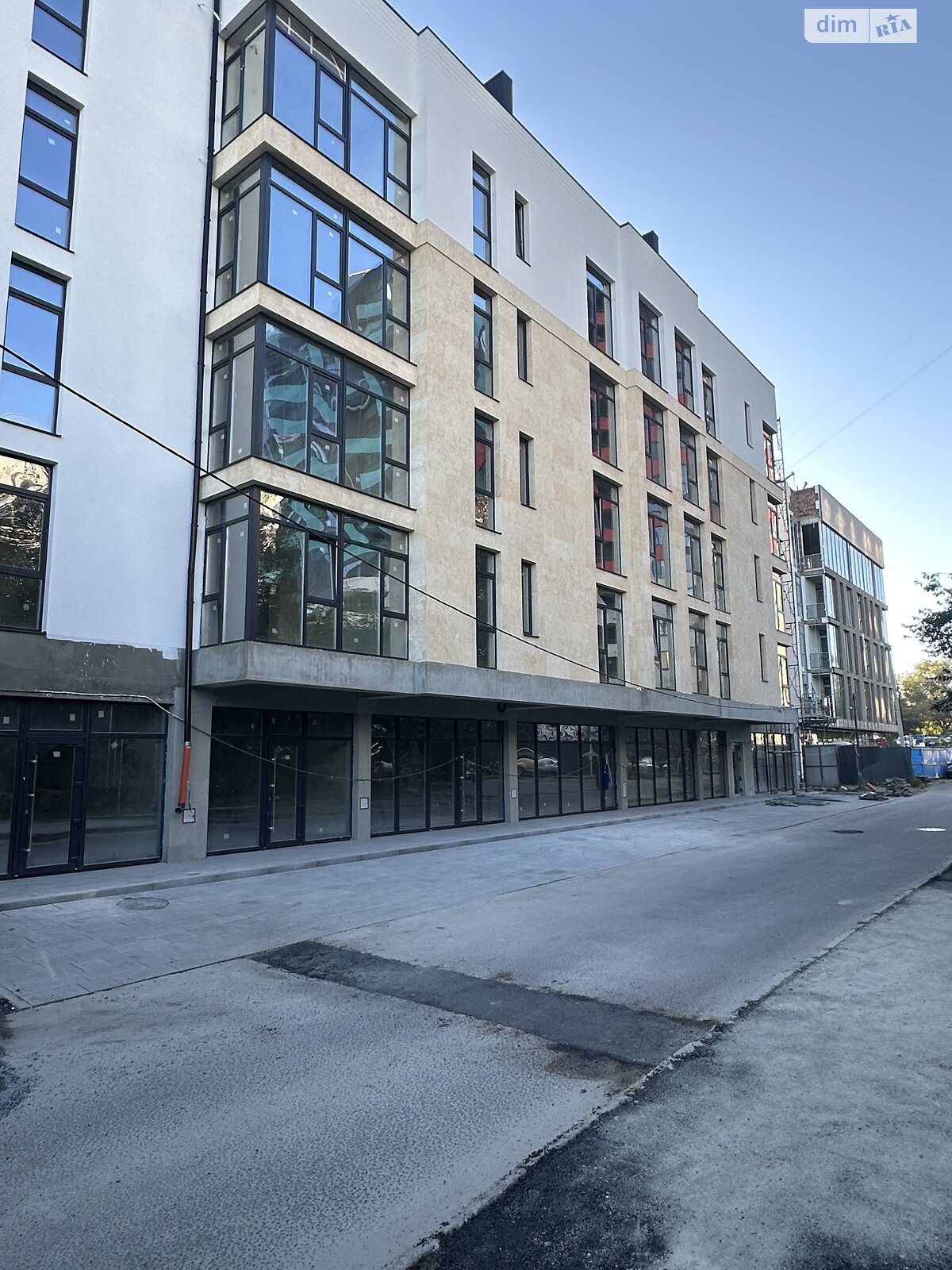 Коммерческое помещение в Ровно, сдам в аренду по Скульптора Сосновского (Петра Чайковского) улица, район Центр, цена: 28 000 грн за объект фото 1 Коммерческое помещение в Ровно, сдам в аренду по Скульптора Сосновского (Петра Чайковского) улица, район Центр, цена: 28 000 грн за объект фото 1