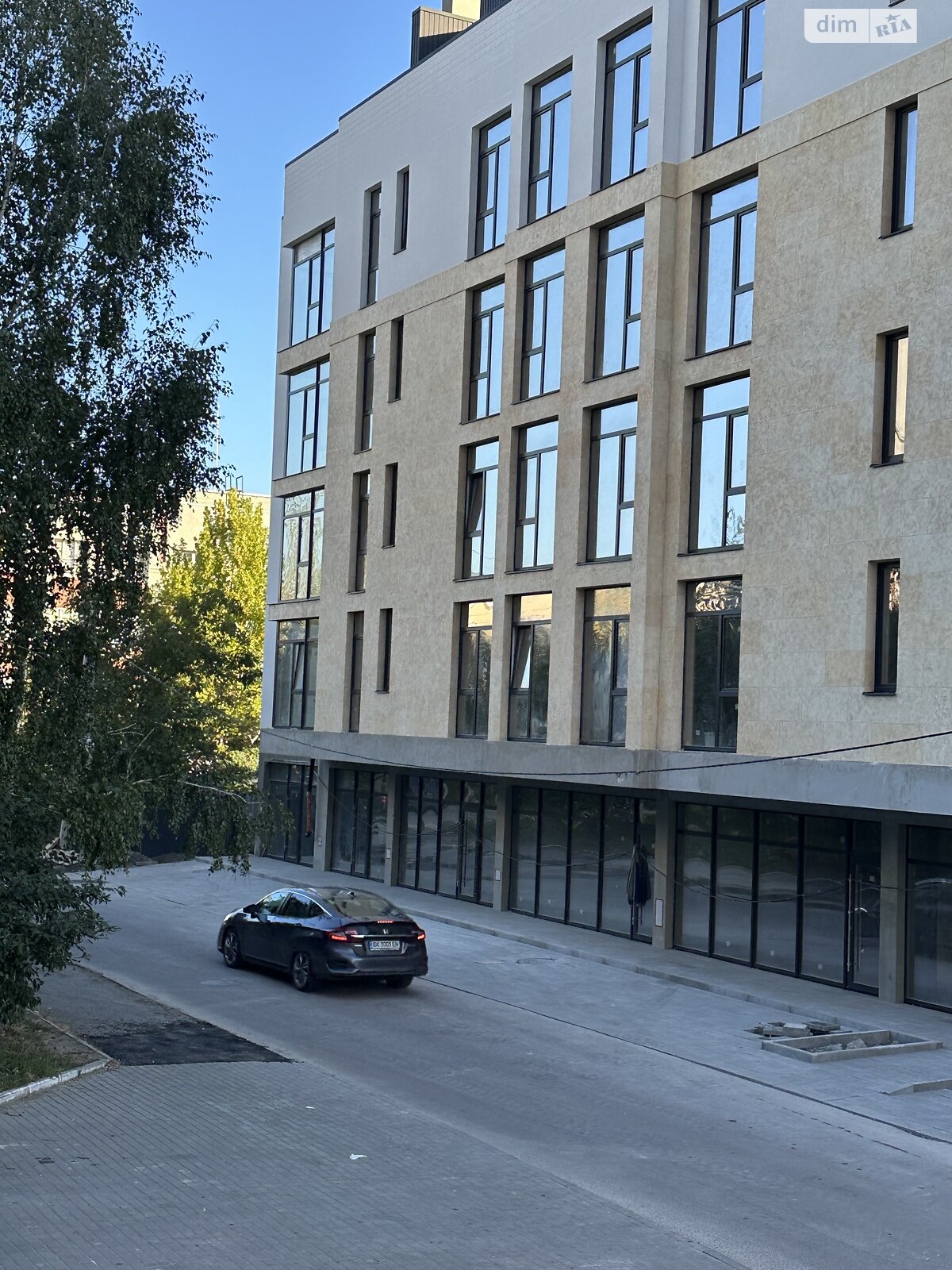 Коммерческое помещение в Ровно, сдам в аренду по Скульптора Сосновского (Петра Чайковского) улица, район Центр, цена: 28 000 грн за объект фото 1 Коммерческое помещение в Ровно, сдам в аренду по Скульптора Сосновского (Петра Чайковского) улица, район Центр, цена: 28 000 грн за объект фото 1