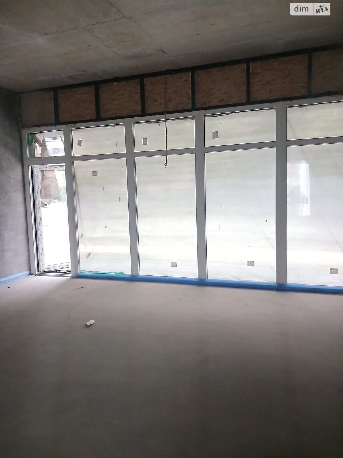 Коммерческое помещение в Ровно, сдам в аренду по Скульптора Сосновского (Петра Чайковского) улица, район Центр, цена: 28 000 грн за объект фото 1