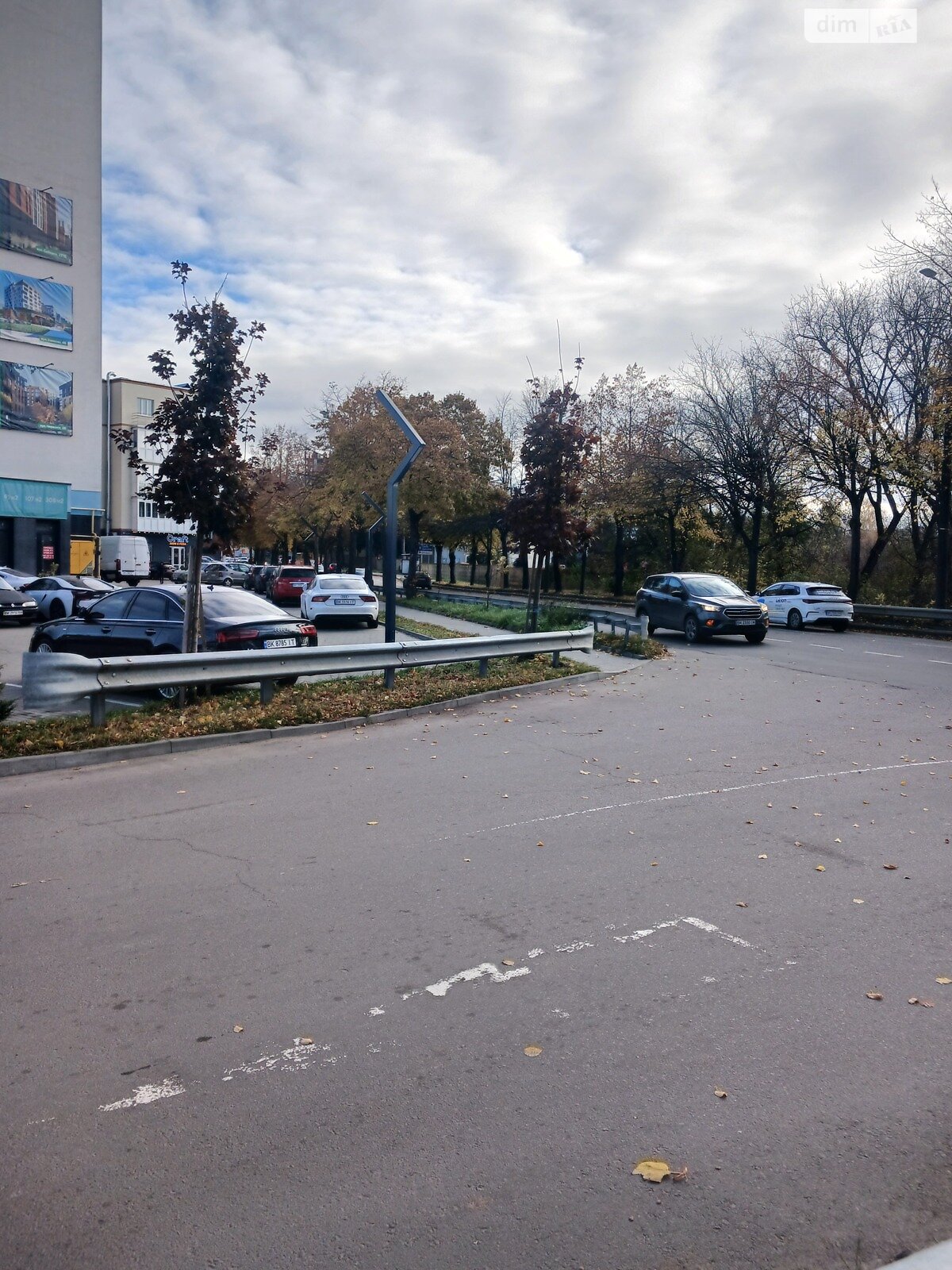Комерційне приміщення в Рівному, здам в оренду по Скульптора Сосновського (Петра Чайковського) вулиця, район Центр, ціна: 28 420 грн за об’єкт фото 1 Комерційне приміщення в Рівному, здам в оренду по Скульптора Сосновського (Петра Чайковського) вулиця, район Центр, ціна: 28 420 грн за об’єкт фото 1