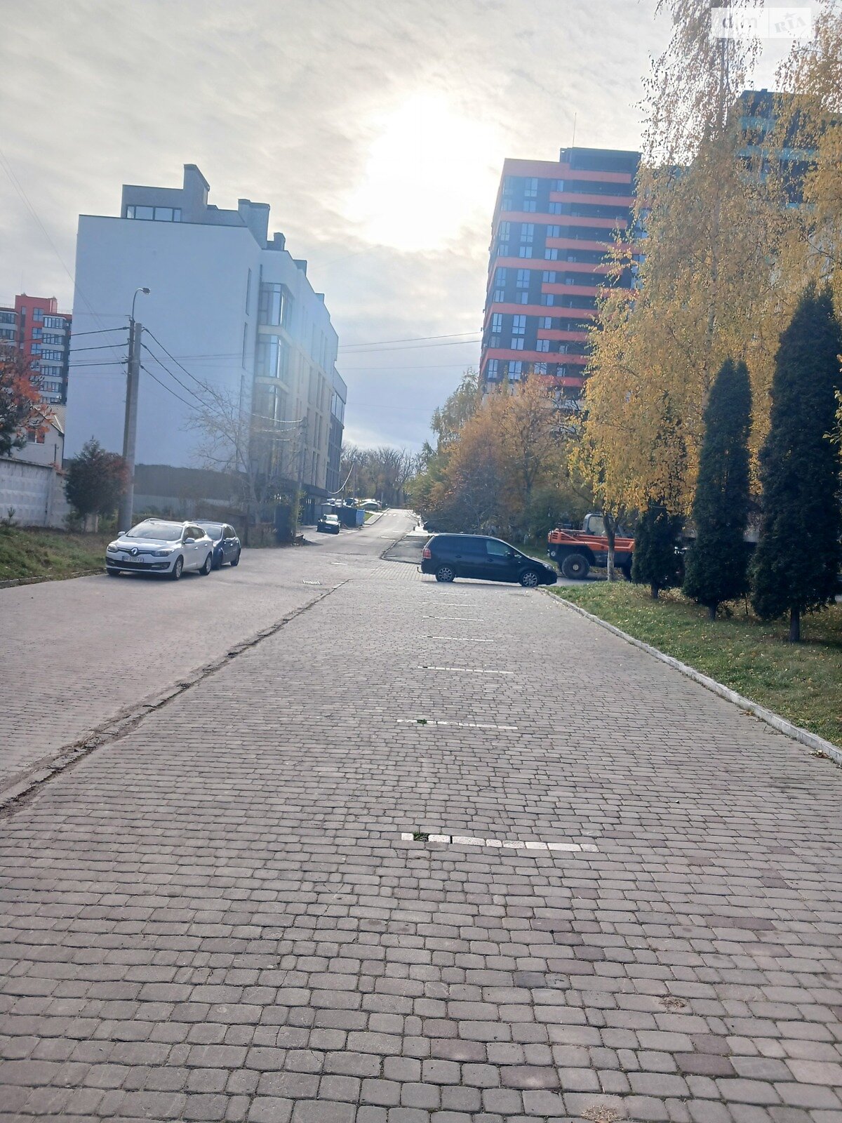 Комерційне приміщення в Рівному, здам в оренду по Скульптора Сосновського (Петра Чайковського) вулиця, район Центр, ціна: 28 420 грн за об’єкт фото 1 Комерційне приміщення в Рівному, здам в оренду по Скульптора Сосновського (Петра Чайковського) вулиця, район Центр, ціна: 28 420 грн за об’єкт фото 1