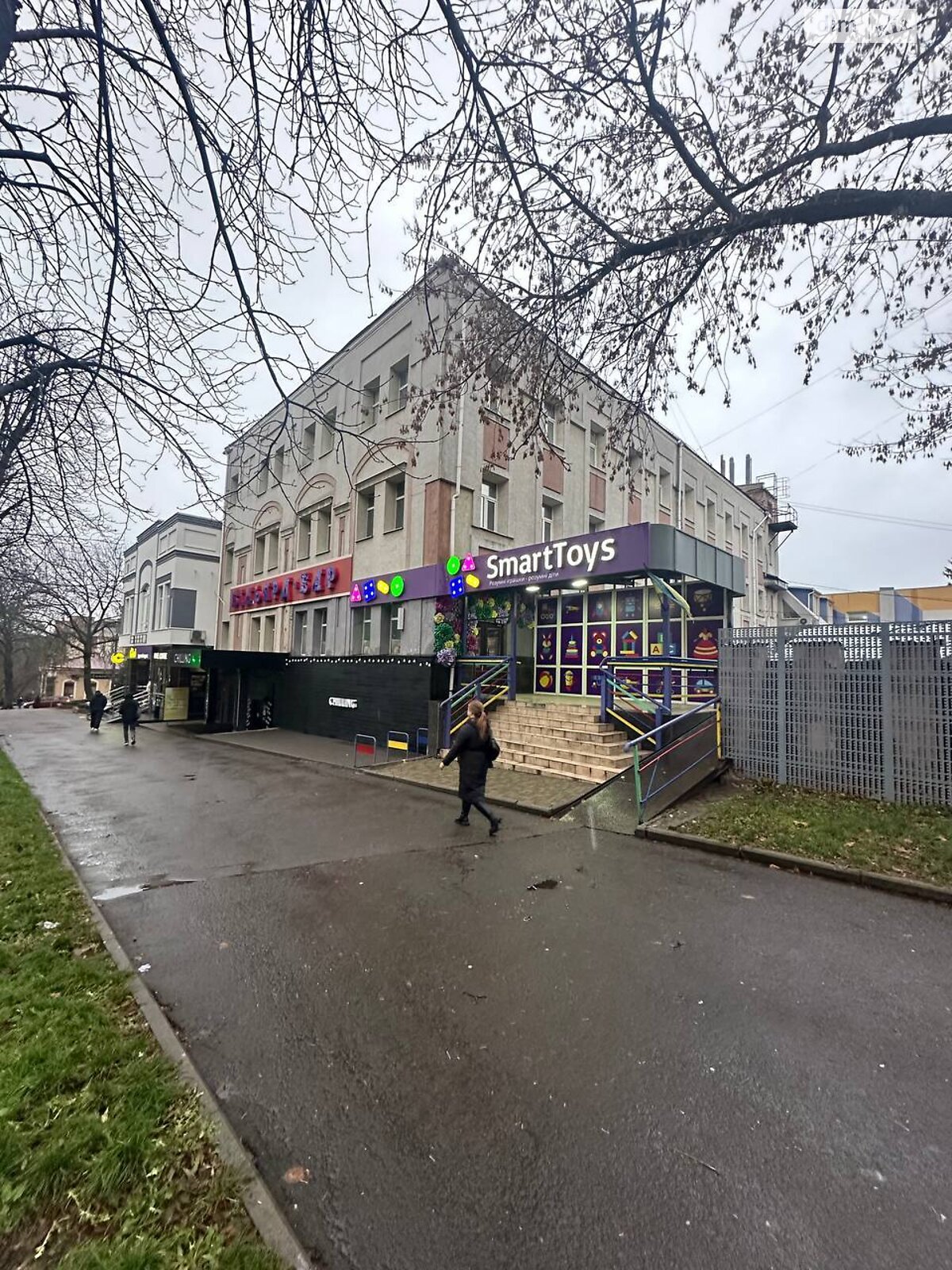 Коммерческое помещение в Ровно, сдам в аренду по Соборная улица 16, район Центр, цена: 30 000 грн за объект фото 1