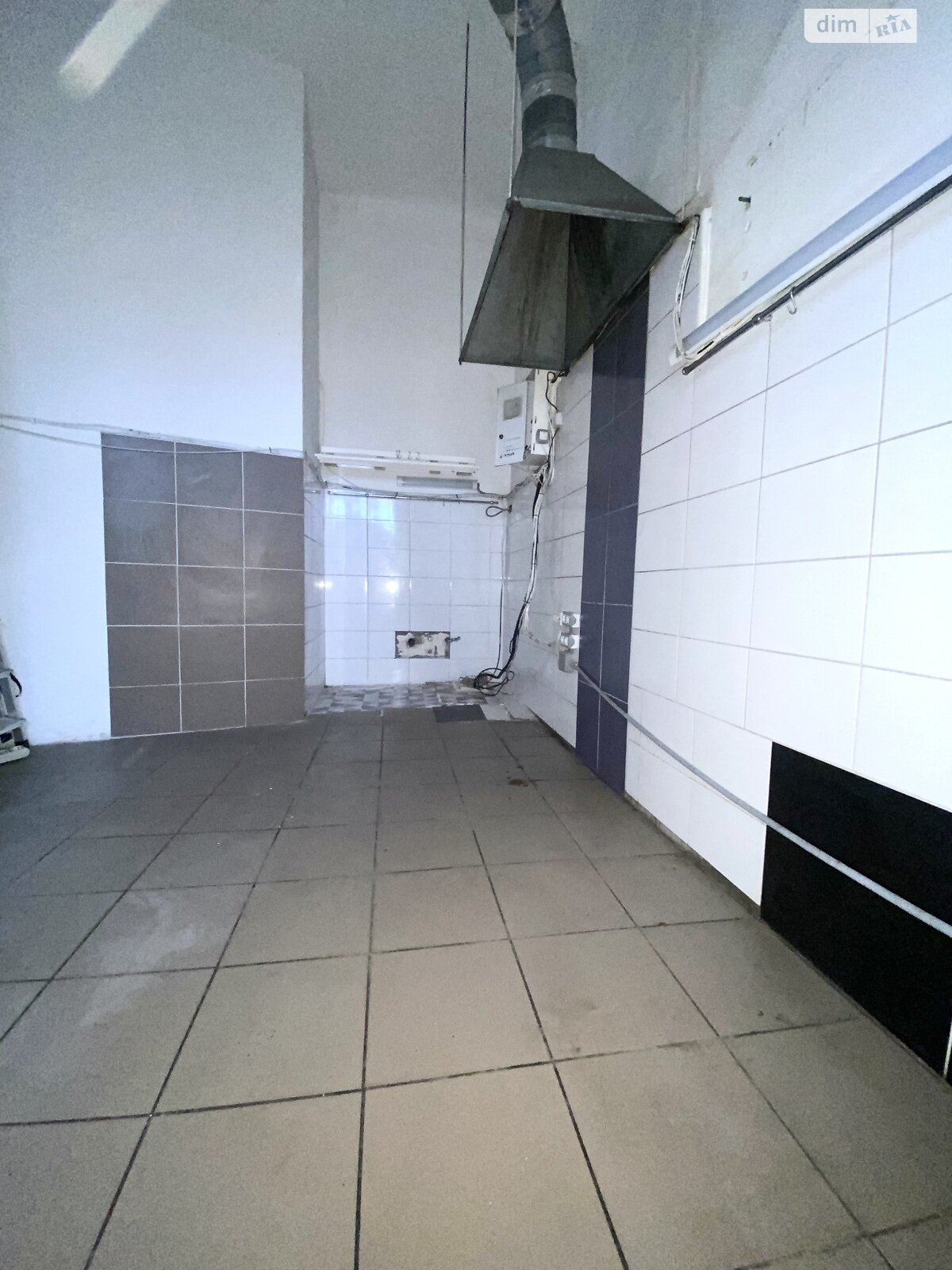 Коммерческое помещение в Ровно, сдам в аренду по Соборная улица, район Центр, цена: 25 300 грн за объект фото 1 Коммерческое помещение в Ровно, сдам в аренду по Соборная улица, район Центр, цена: 25 300 грн за объект фото 1