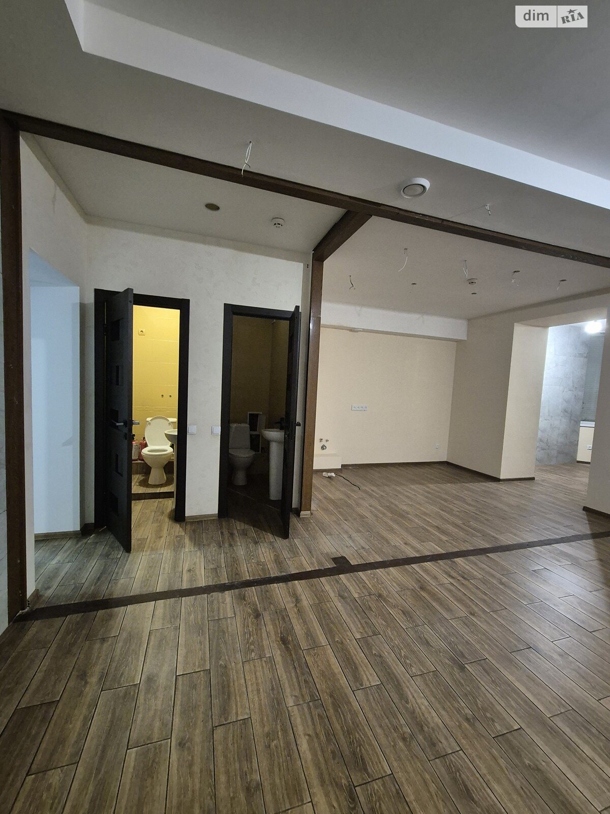 Комерційне приміщення в Рівному, здам в оренду по Соборна вулиця, район Центр, ціна: 72 165 грн за об’єкт фото 1