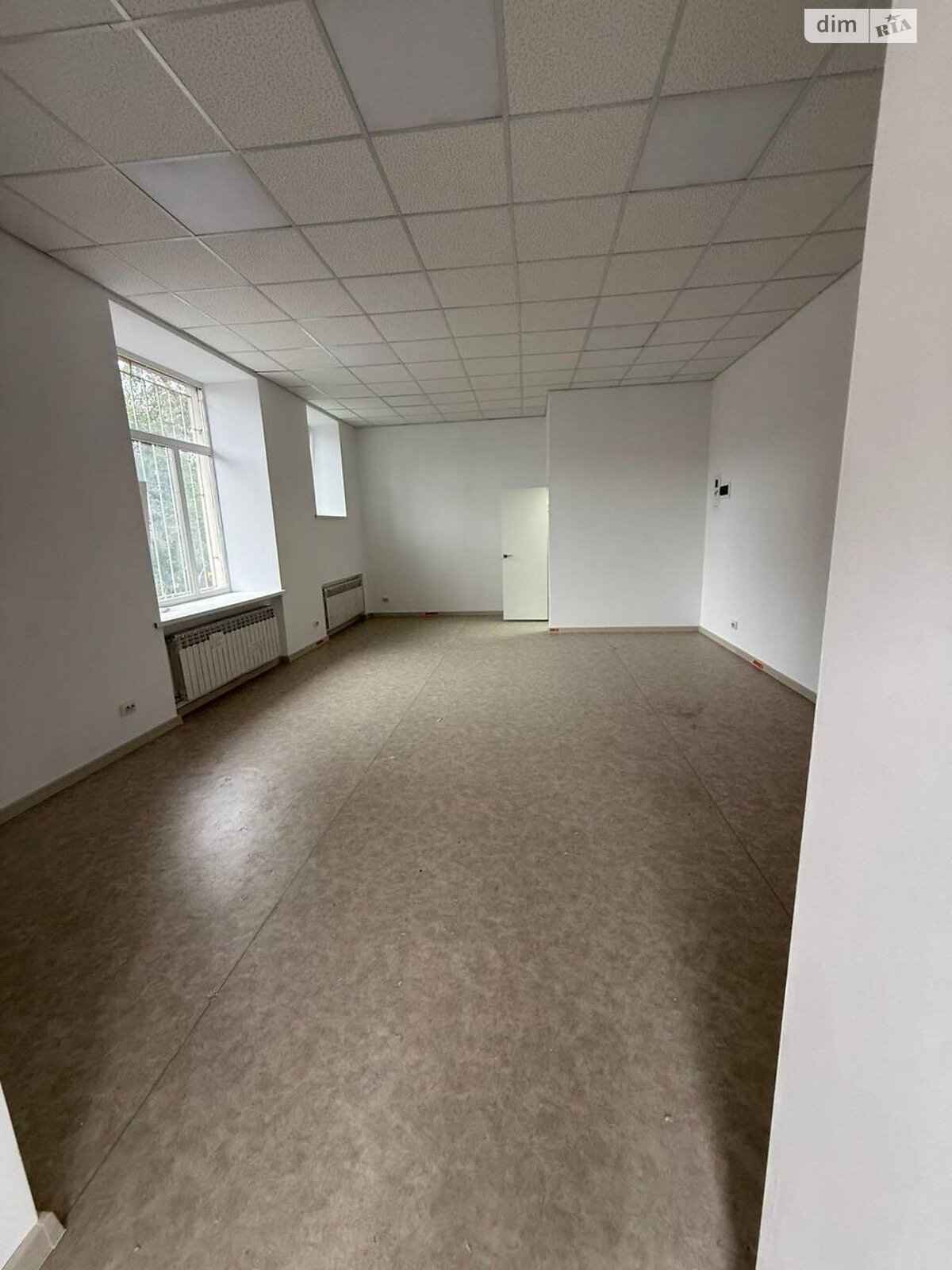 Коммерческое помещение в Ровно, сдам в аренду по Тараса Давидюка (Набережная) улица 6, район Центр, цена: 17 870 грн за объект фото 1