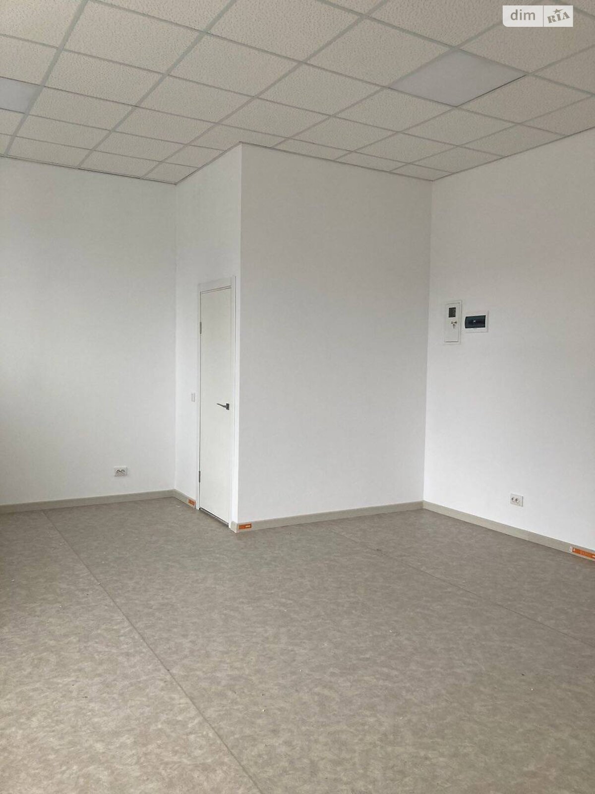 Коммерческое помещение в Ровно, сдам в аренду по Тараса Давидюка (Набережная) улица 6, район Центр, цена: 17 870 грн за объект фото 1