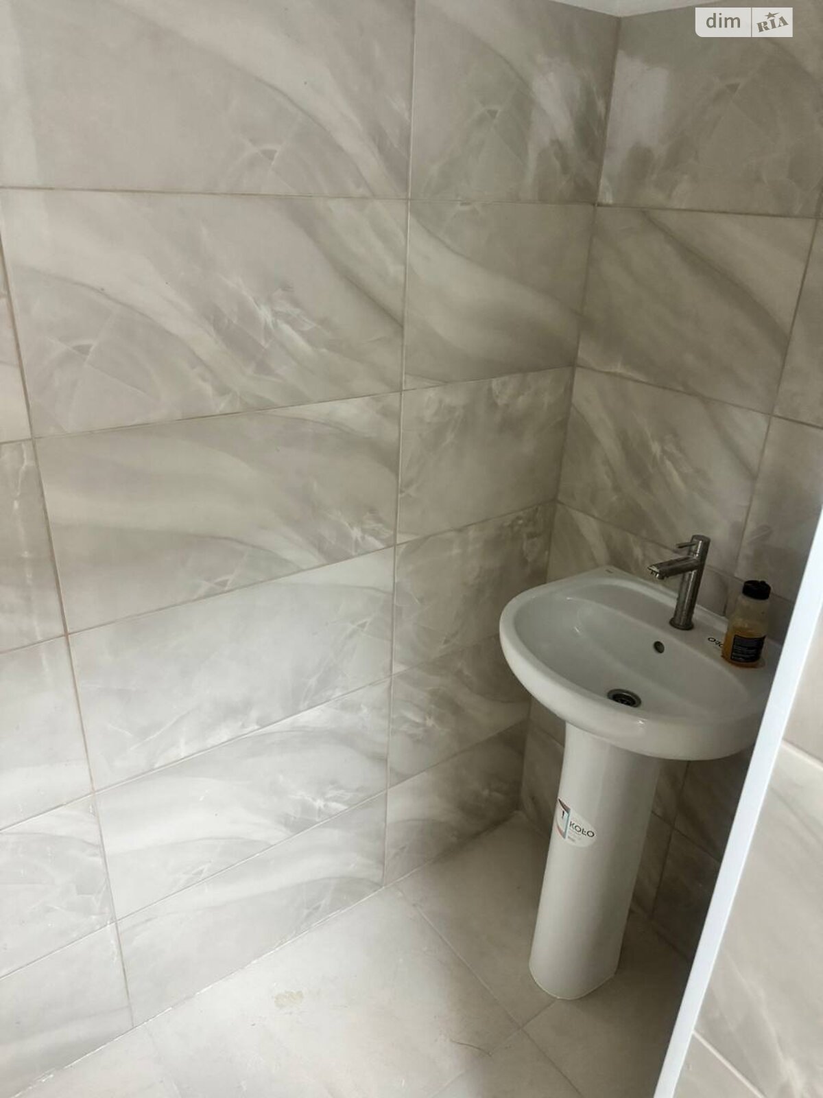 Комерційне приміщення в Рівному, здам в оренду по Тараса Давидюка (Набережна) вулиця 6, район Центр, ціна: 23 480 грн за об’єкт фото 1