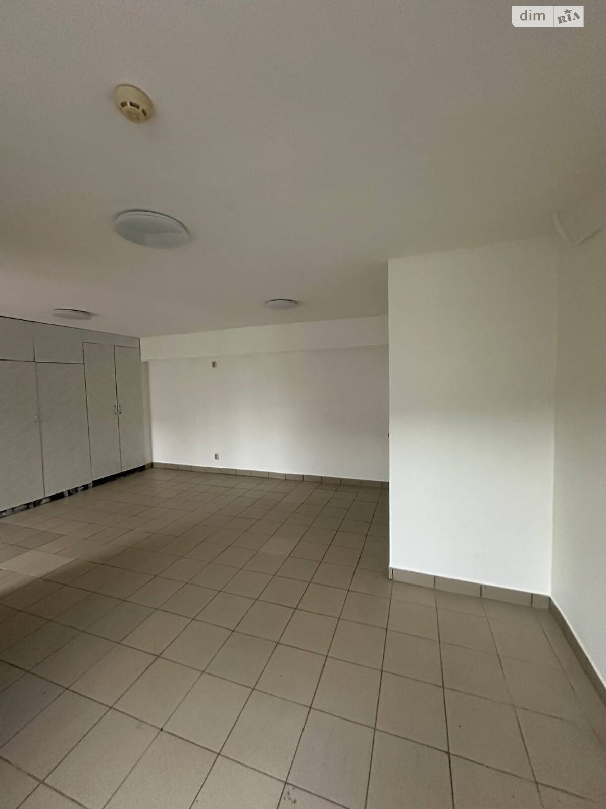 Коммерческое помещение в Ровно, сдам в аренду по Васильченко Степана улица 3, район Центр, цена: 8 000 грн за объект фото 1