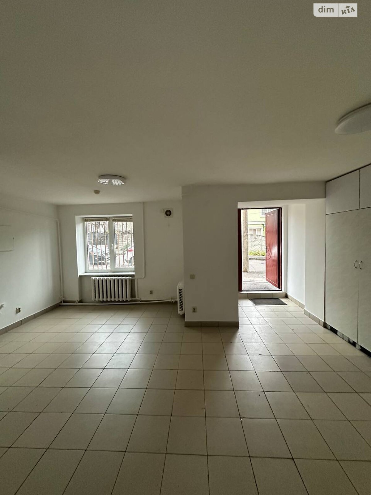 Коммерческое помещение в Ровно, сдам в аренду по Васильченко Степана улица 3, район Центр, цена: 8 000 грн за объект фото 1