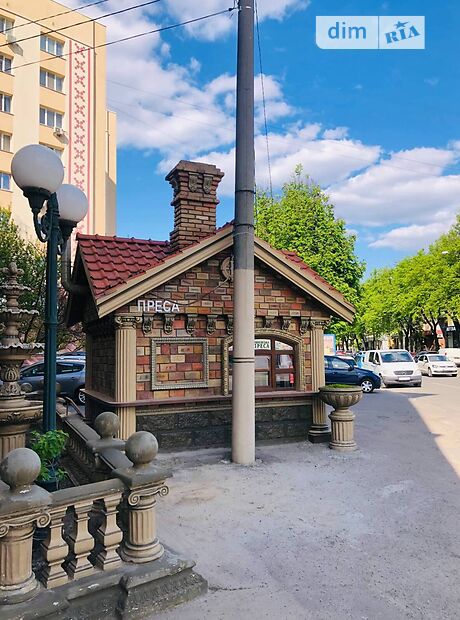 Коммерческое помещение в Ровно, сдам в аренду по вулиця Міцкевича 2А, район Центр, цена: 25 000 грн за объект фото 1 Коммерческое помещение в Ровно, сдам в аренду по вулиця Міцкевича 2А, район Центр, цена: 25 000 грн за объект фото 1