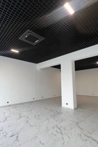 Коммерческое помещение в Ровно, сдам в аренду по Черновола Вячеслава улица 94Г, район Южный, цена: 73 800 грн за объект фото 2