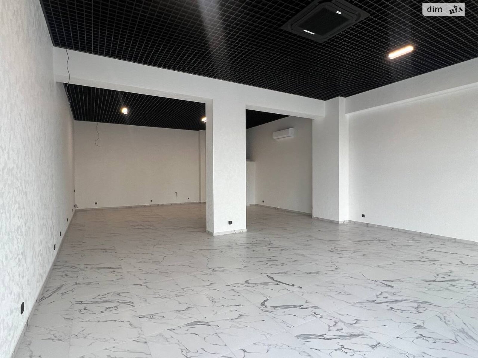 Коммерческое помещение в Ровно, сдам в аренду по Черновола Вячеслава улица 94Г, район Южный, цена: 73 800 грн за объект фото 1