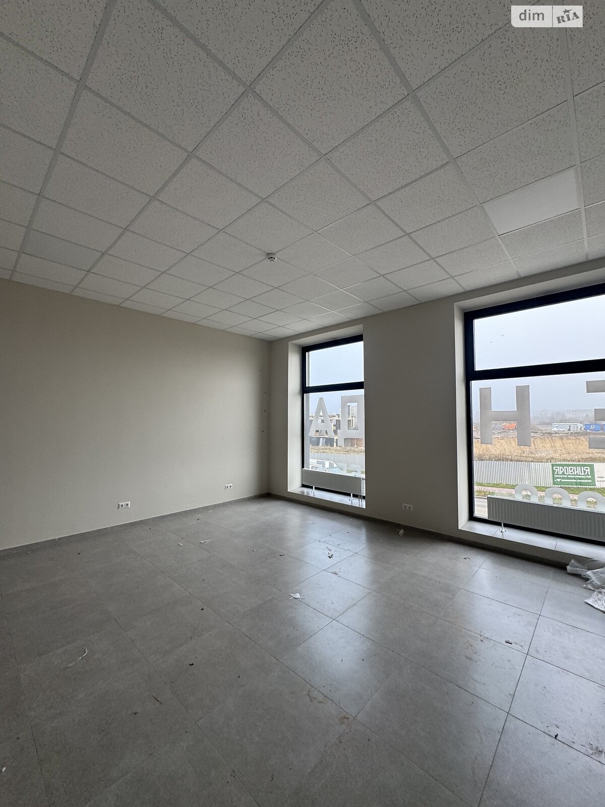 Коммерческое помещение в Ровно, сдам в аренду по Студенческая улица 24, район Южный, цена: 16 900 грн за объект фото 1 Коммерческое помещение в Ровно, сдам в аренду по Студенческая улица 24, район Южный, цена: 16 900 грн за объект фото 1