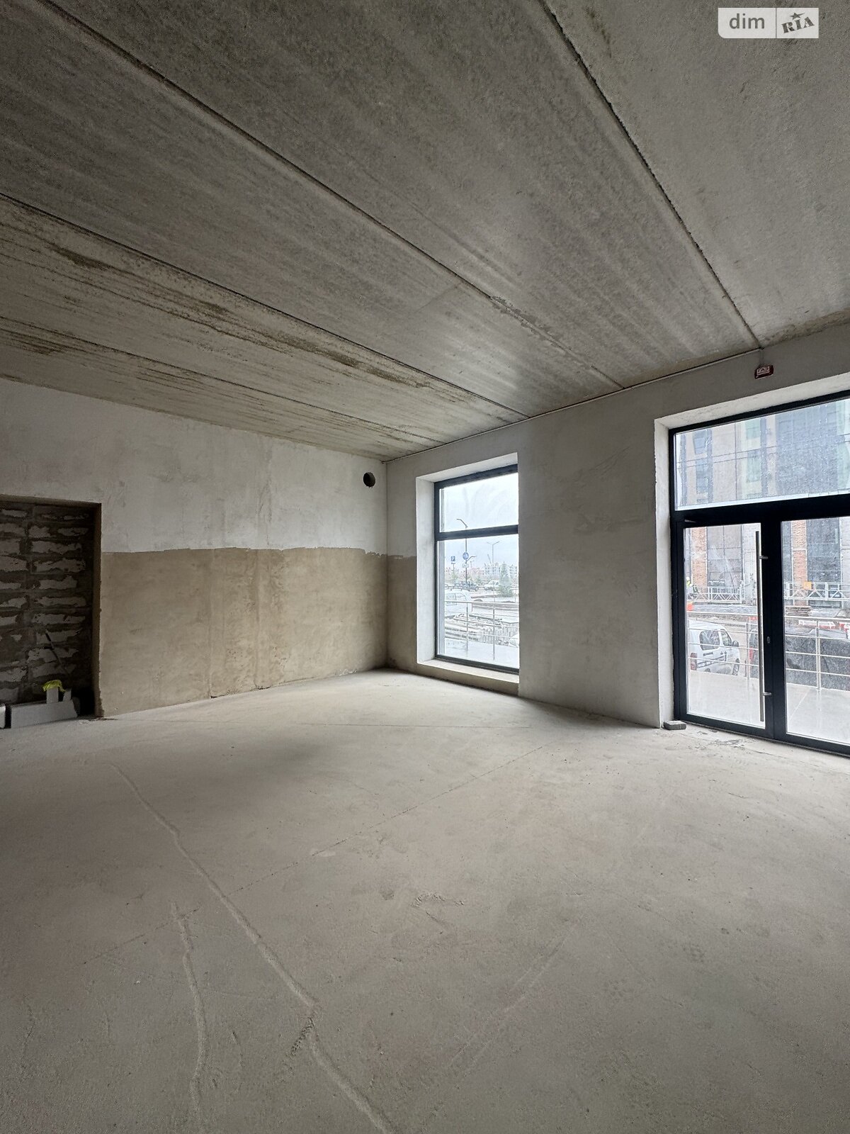 Коммерческое помещение в Ровно, сдам в аренду по Студенческая улица 24, район Южный, цена: 76 992 грн за объект фото 1