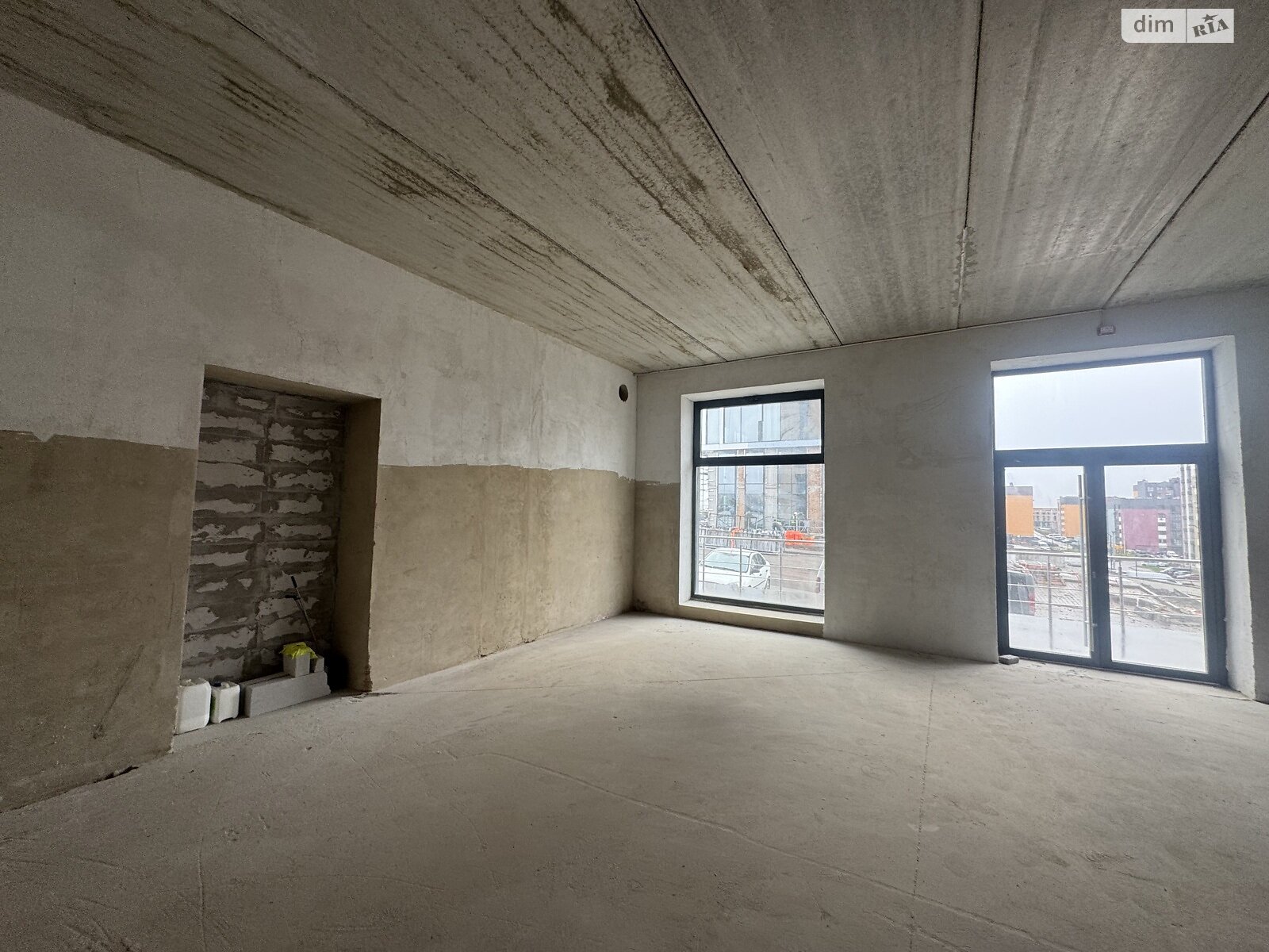 Коммерческое помещение в Ровно, сдам в аренду по Студенческая улица 24, район Южный, цена: 76 992 грн за объект фото 1