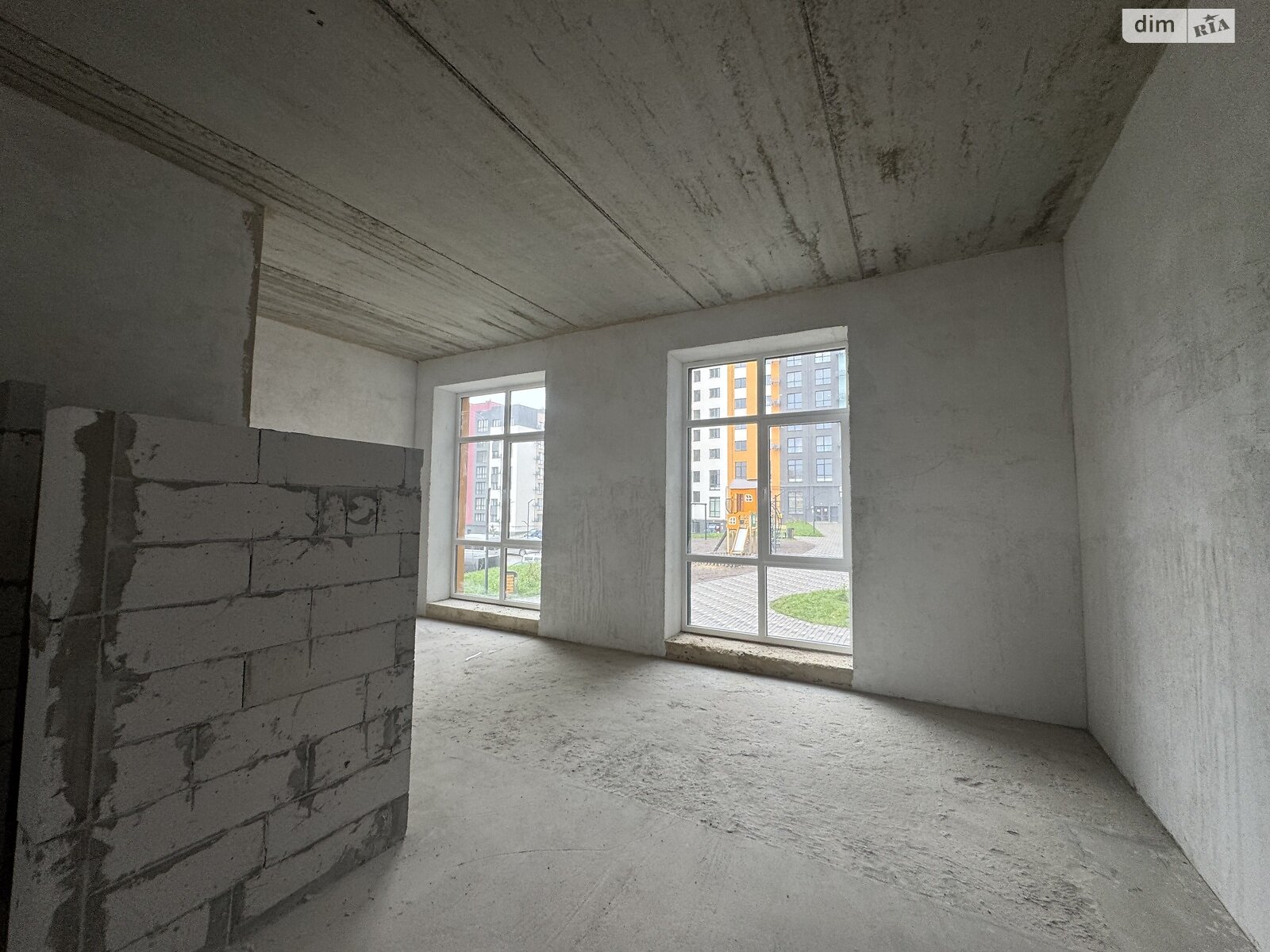 Коммерческое помещение в Ровно, сдам в аренду по Студенческая улица 24, район Южный, цена: 76 992 грн за объект фото 1