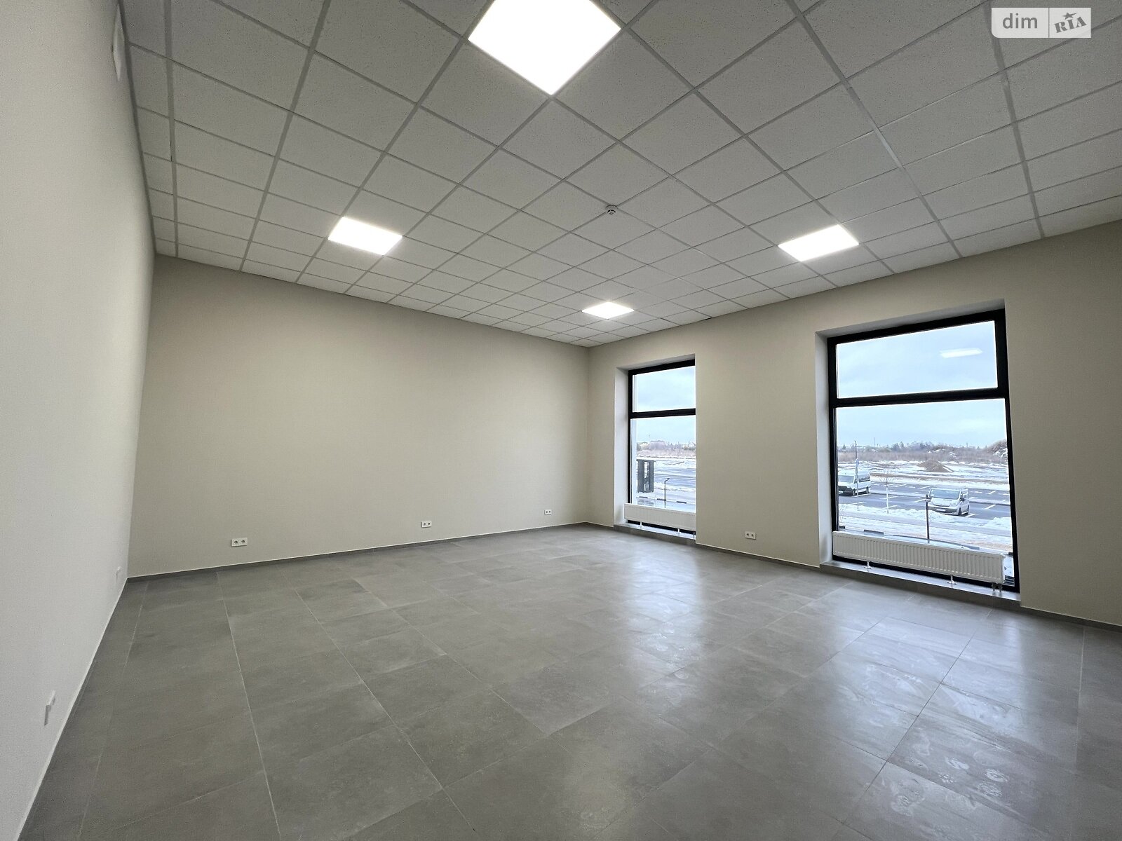 Коммерческое помещение в Ровно, сдам в аренду по Студенческая улица 26А/5, район Южный, цена: 24 392 грн за объект фото 1