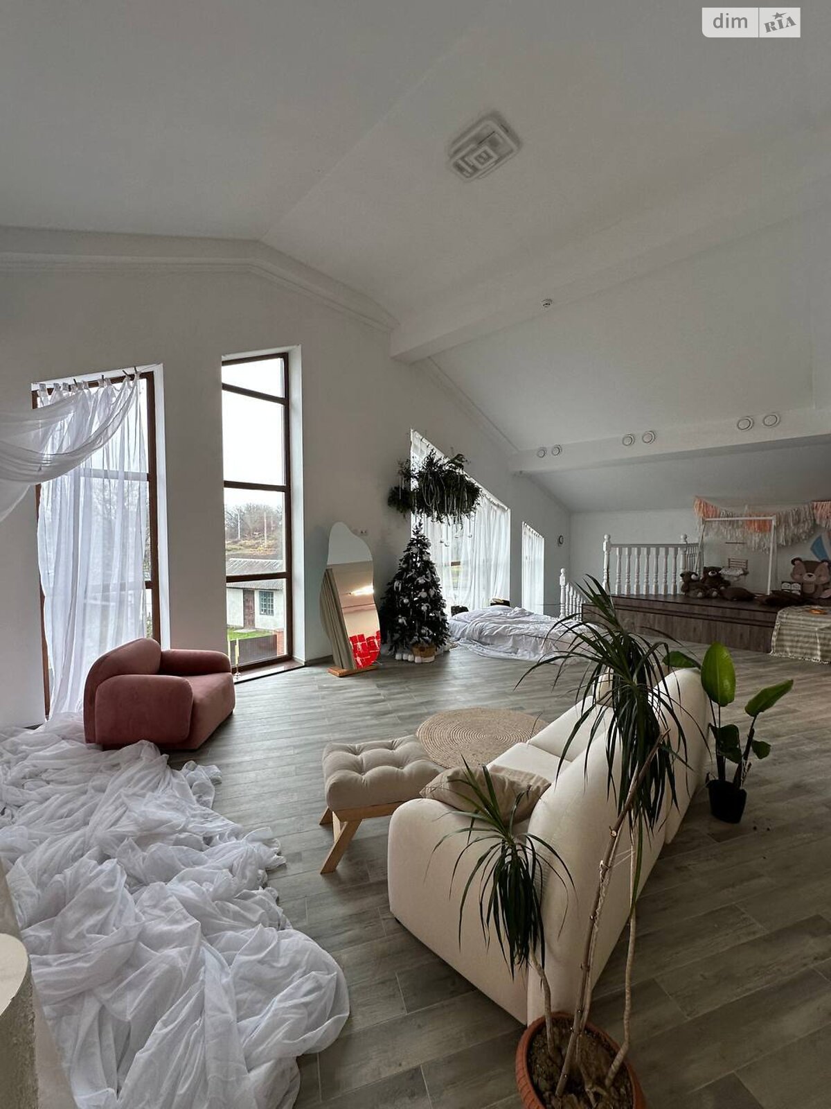 Комерційне приміщення в Рівному, здам в оренду по Золотіївська вулиця 11В, район Золотіїв, ціна: 30 000 грн за об’єкт фото 1