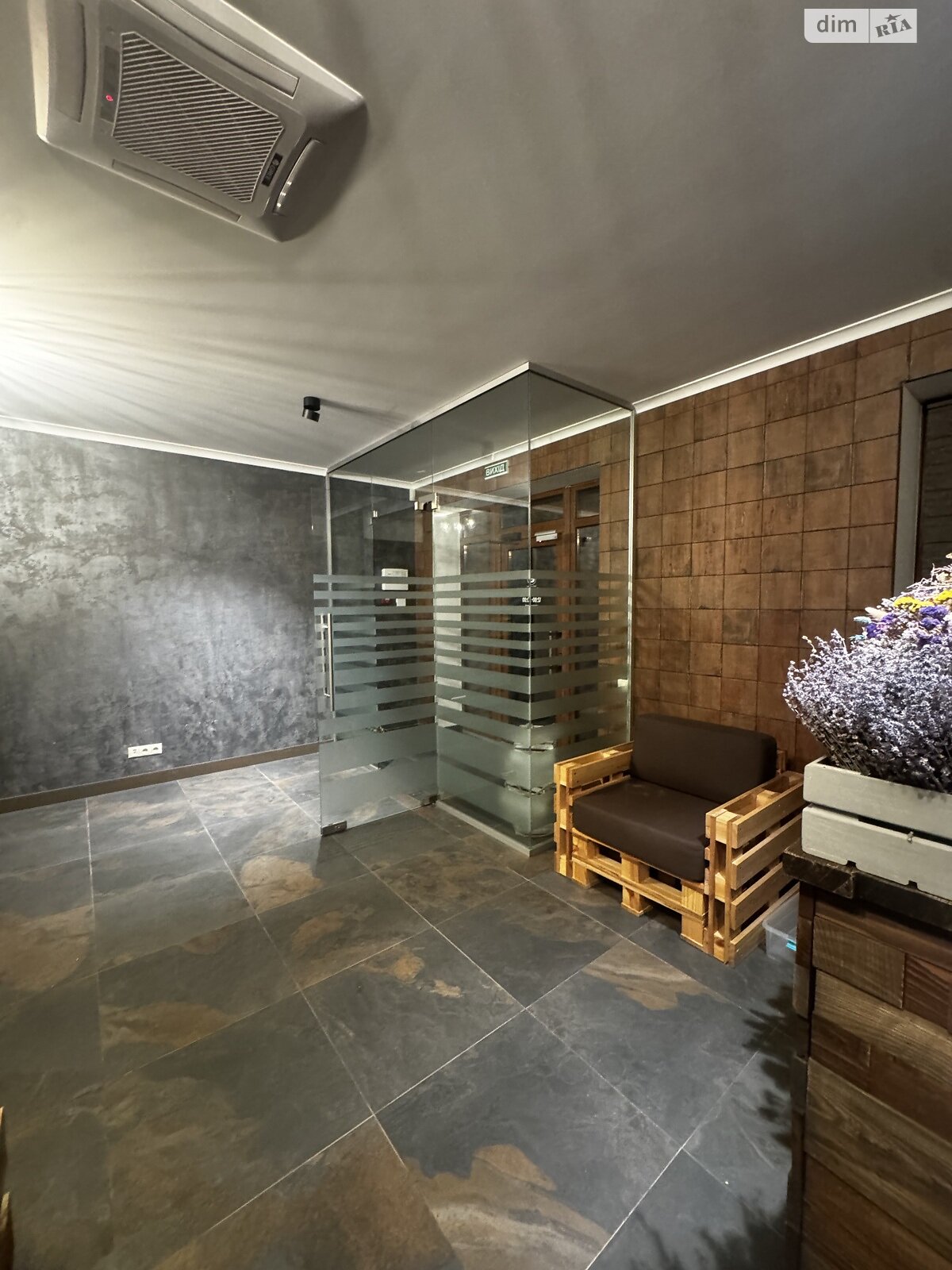 Коммерческое помещение в Софиевской Борщаговке, Бышевская улица 1, цена аренды: 60 000 грн за объект фото 1