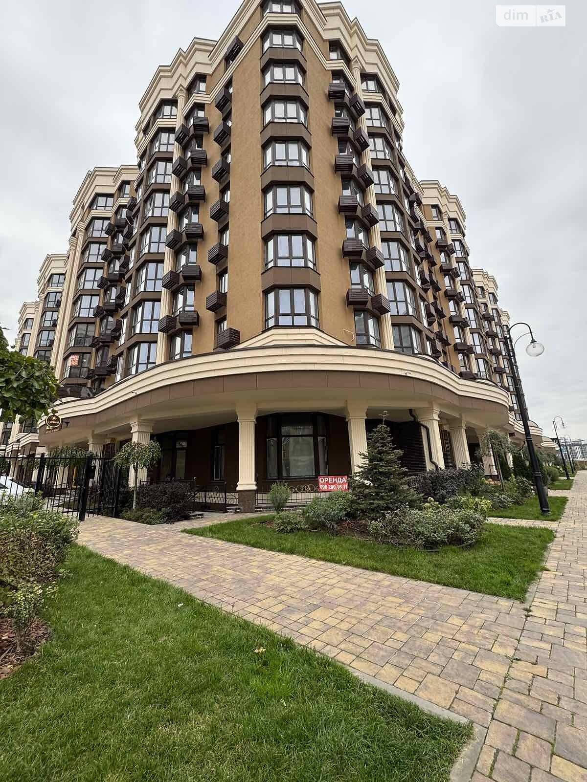 Коммерческое помещение в Софиевской Борщаговке, Молодёжная улица 10, цена аренды: 30 000 грн за объект фото 1 Коммерческое помещение в Софиевской Борщаговке, Молодёжная улица 10, цена аренды: 30 000 грн за объект фото 1