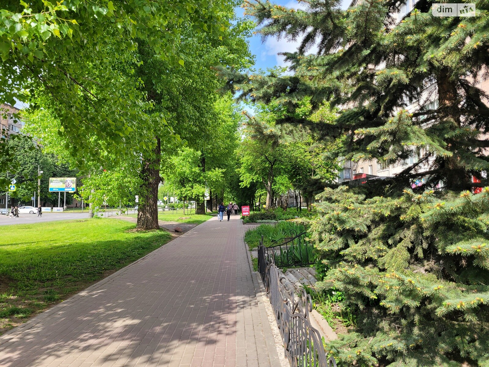 Коммерческое помещение в Тернополе, 15-го Апреля улица, цена аренды: 30 000 грн за объект фото 1 Коммерческое помещение в Тернополе, 15-го Апреля улица, цена аренды: 30 000 грн за объект фото 1