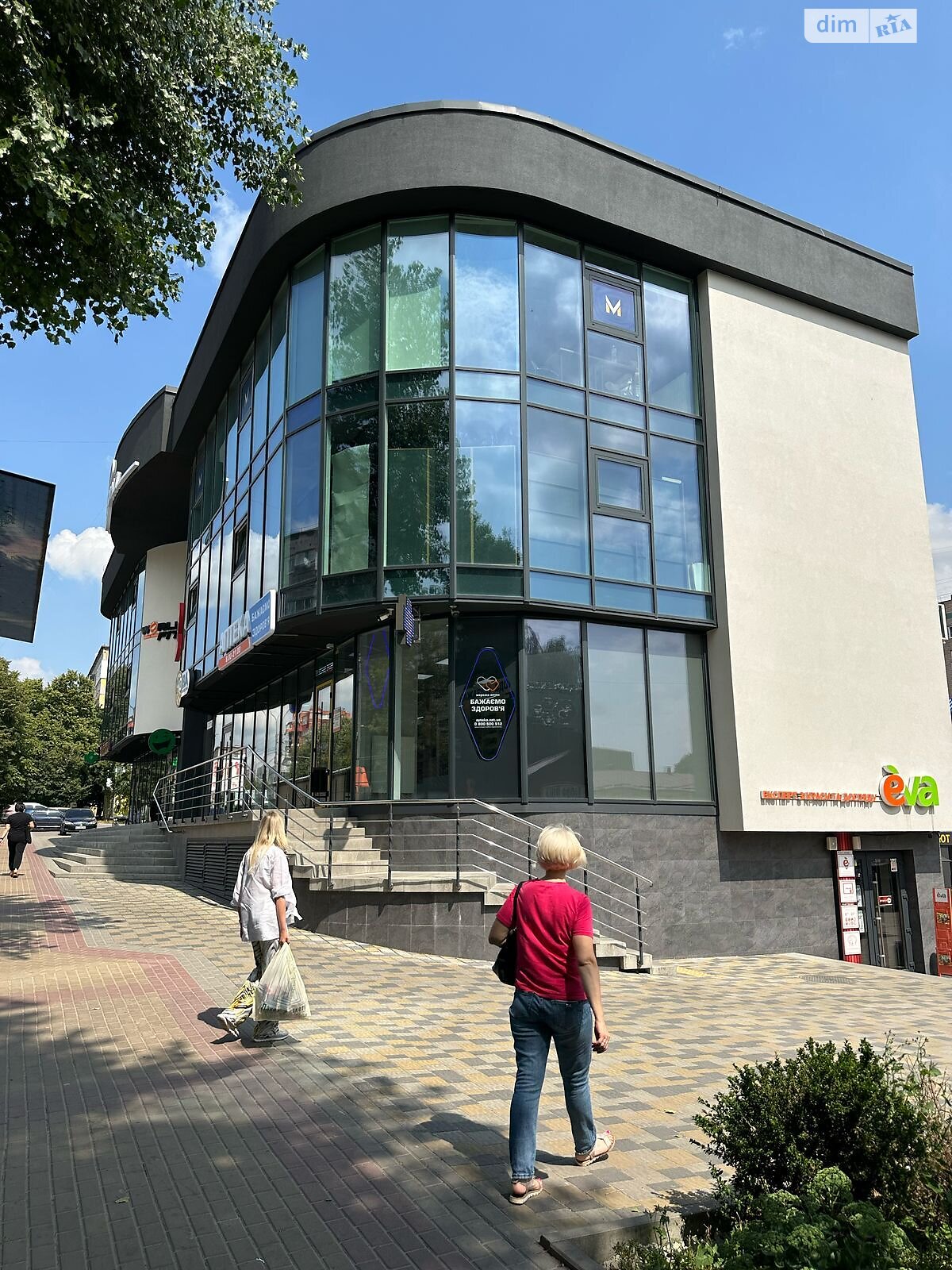 Коммерческое помещение в Тернополе, сдам в аренду по 15-го Апреля улица, район Бам, цена: 30 000 грн за объект фото 1 Коммерческое помещение в Тернополе, сдам в аренду по 15-го Апреля улица, район Бам, цена: 30 000 грн за объект фото 1