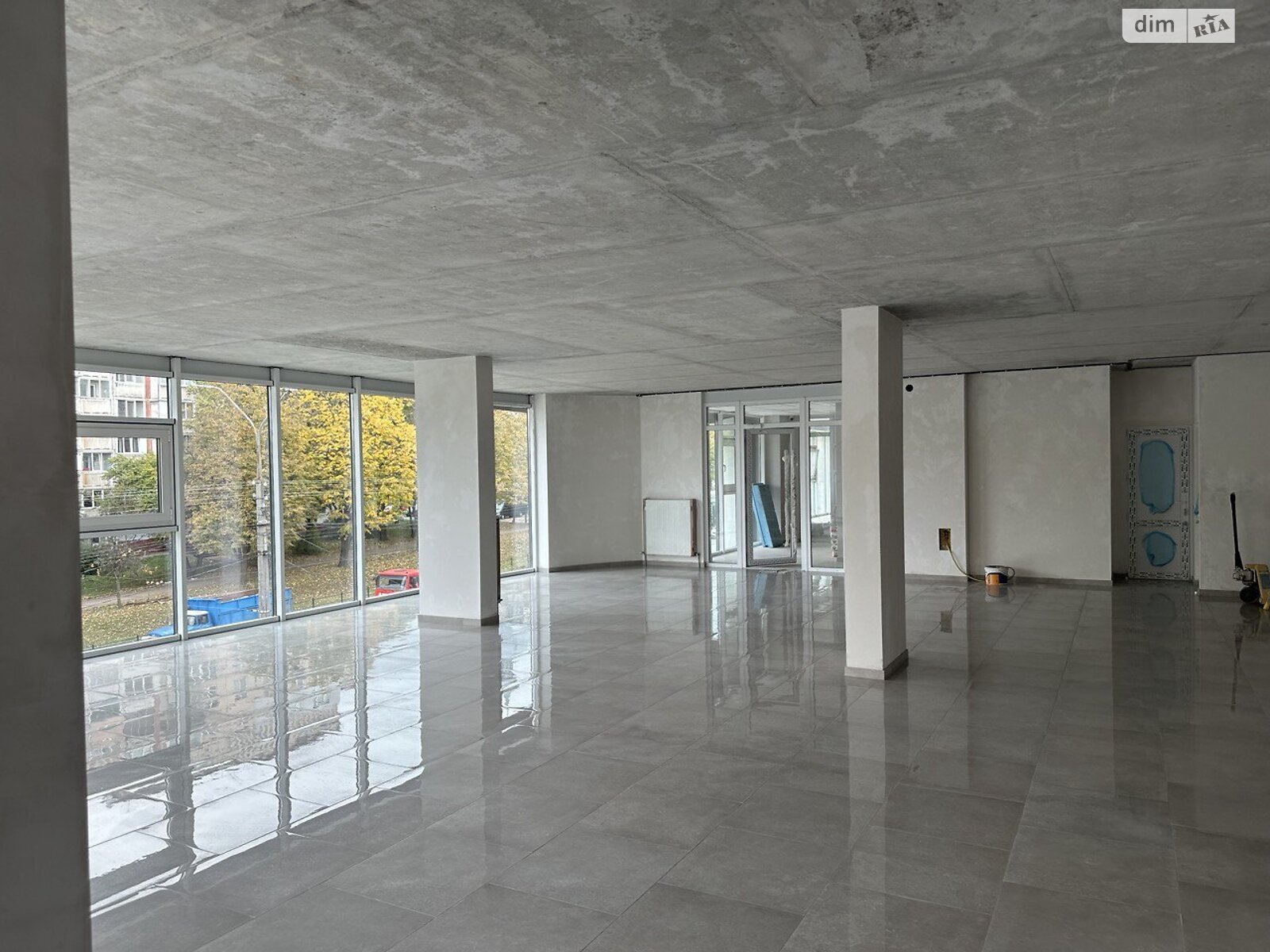 Коммерческое помещение в Тернополе, сдам в аренду по 15-го Апреля улица, район Бам, цена: 30 000 грн за объект фото 1 Коммерческое помещение в Тернополе, сдам в аренду по 15-го Апреля улица, район Бам, цена: 30 000 грн за объект фото 1