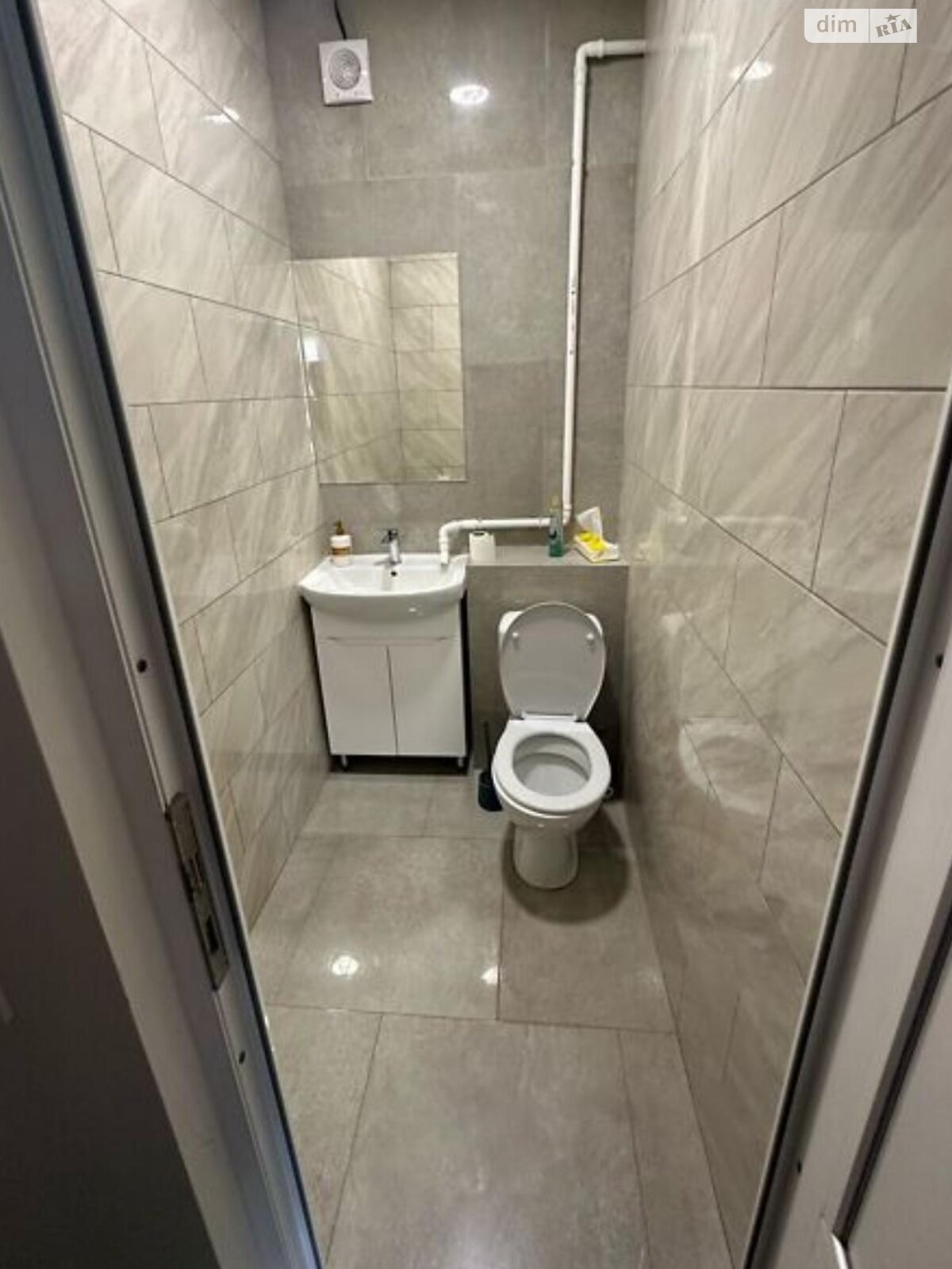 Коммерческое помещение в Тернополе, сдам в аренду по 15-го Апреля улица, район Бам, цена: 45 000 грн за объект фото 1 Коммерческое помещение в Тернополе, сдам в аренду по 15-го Апреля улица, район Бам, цена: 45 000 грн за объект фото 1