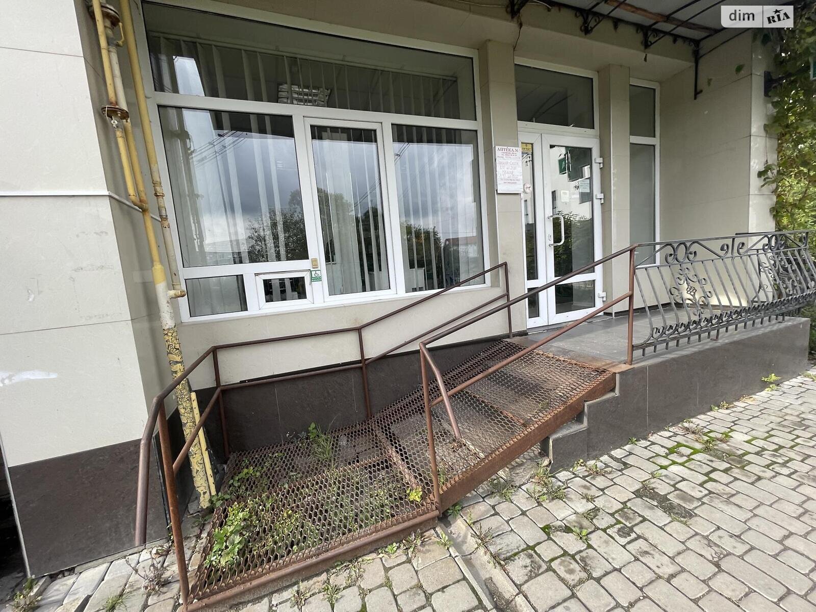 Коммерческое помещение в Тернополе, сдам в аренду по 15-го Апреля улица, район Бам, цена: 25 000 грн за объект фото 1 Коммерческое помещение в Тернополе, сдам в аренду по 15-го Апреля улица, район Бам, цена: 25 000 грн за объект фото 1